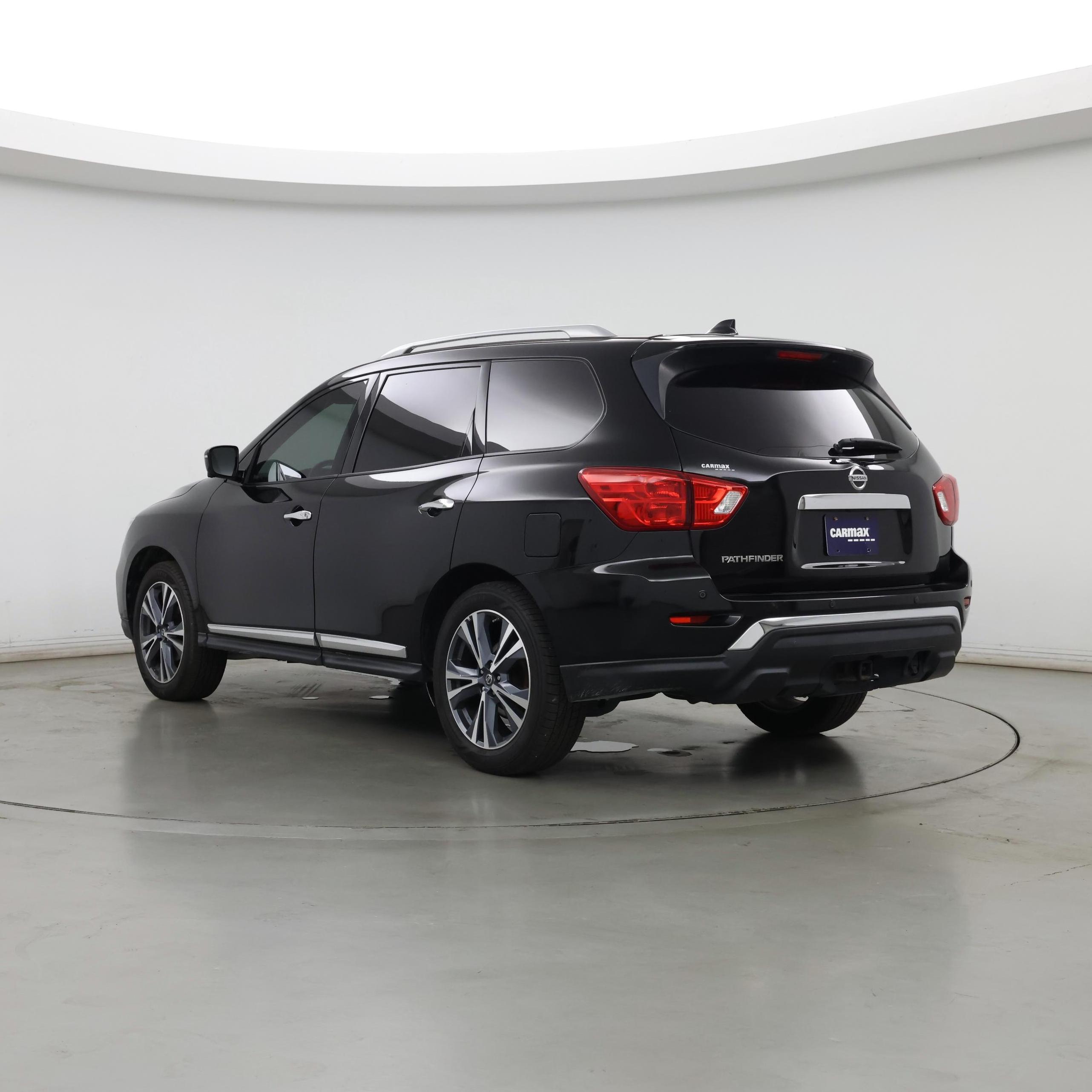 Thumbnail: 2019 Nissan Pathfinder - 2