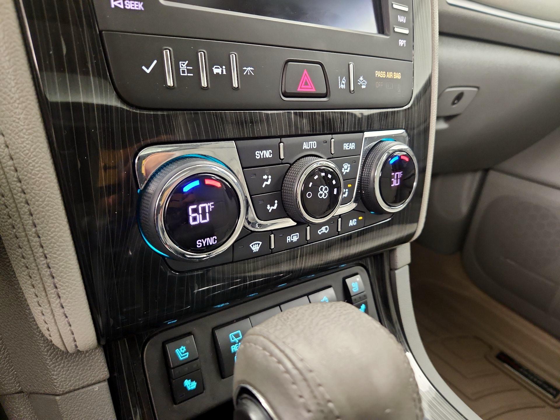 Thumbnail: 2017 Chevrolet Traverse - 17
