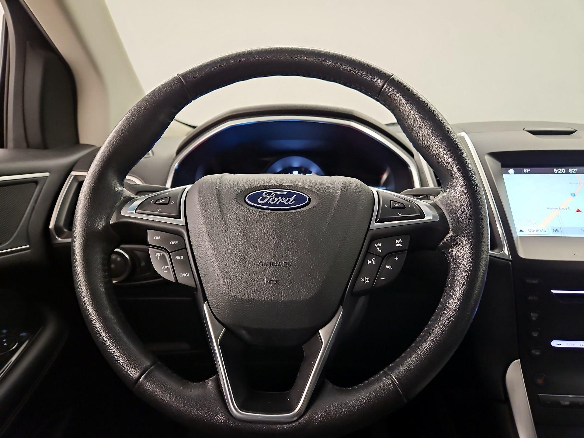 Thumbnail: 2018 Ford Edge - 10