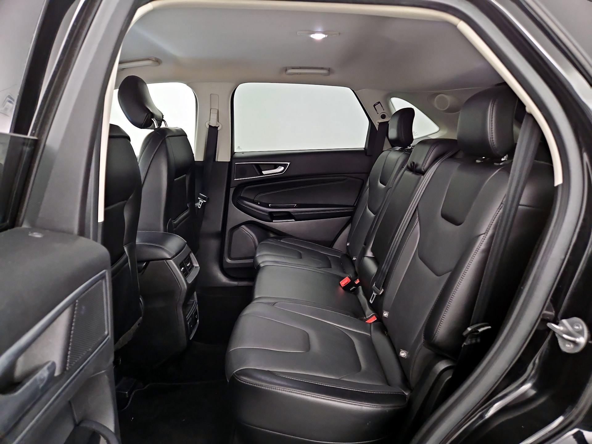 Thumbnail: 2018 Ford Edge - 20
