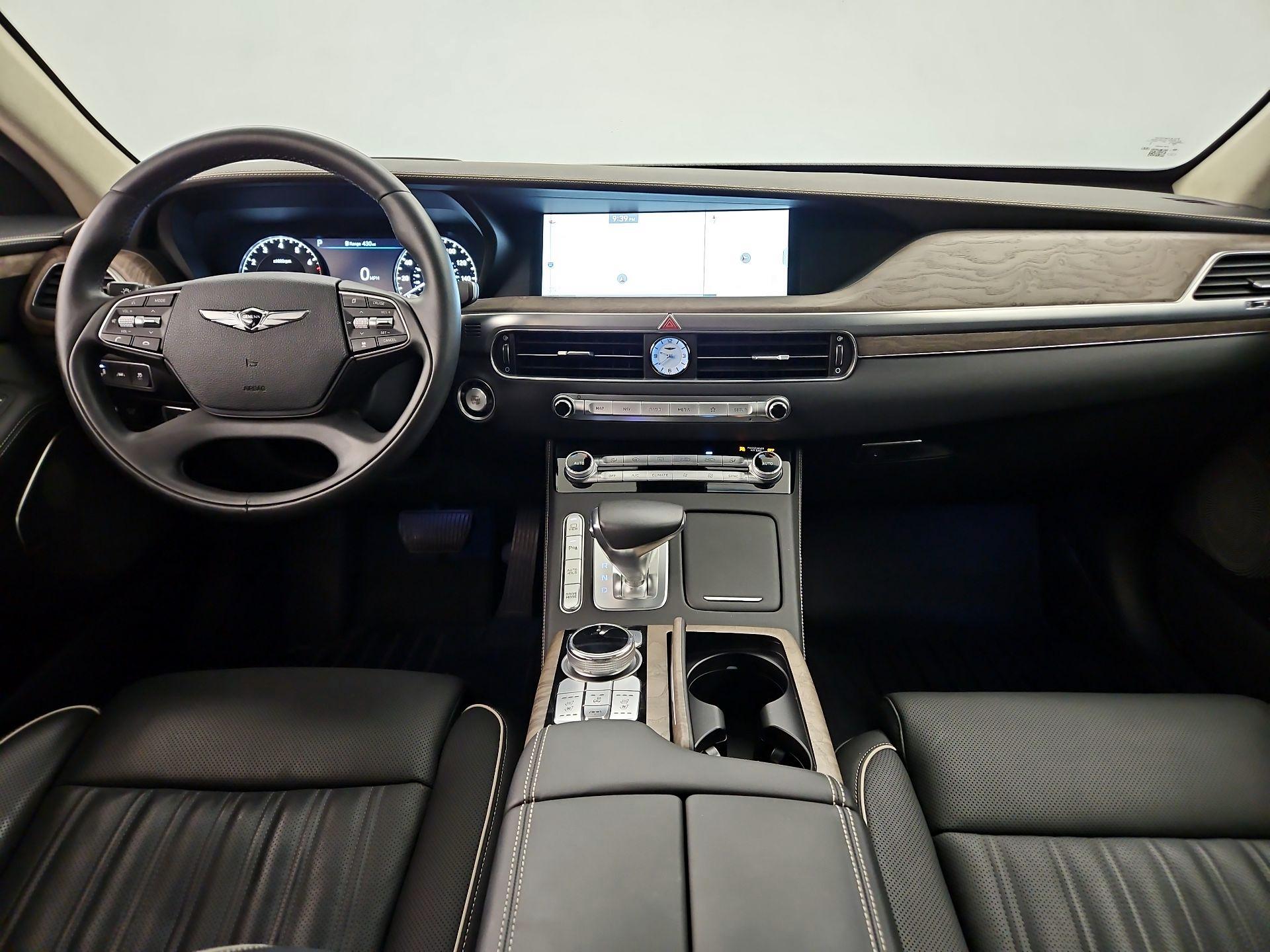 Thumbnail: 2021 Genesis G90 - 9