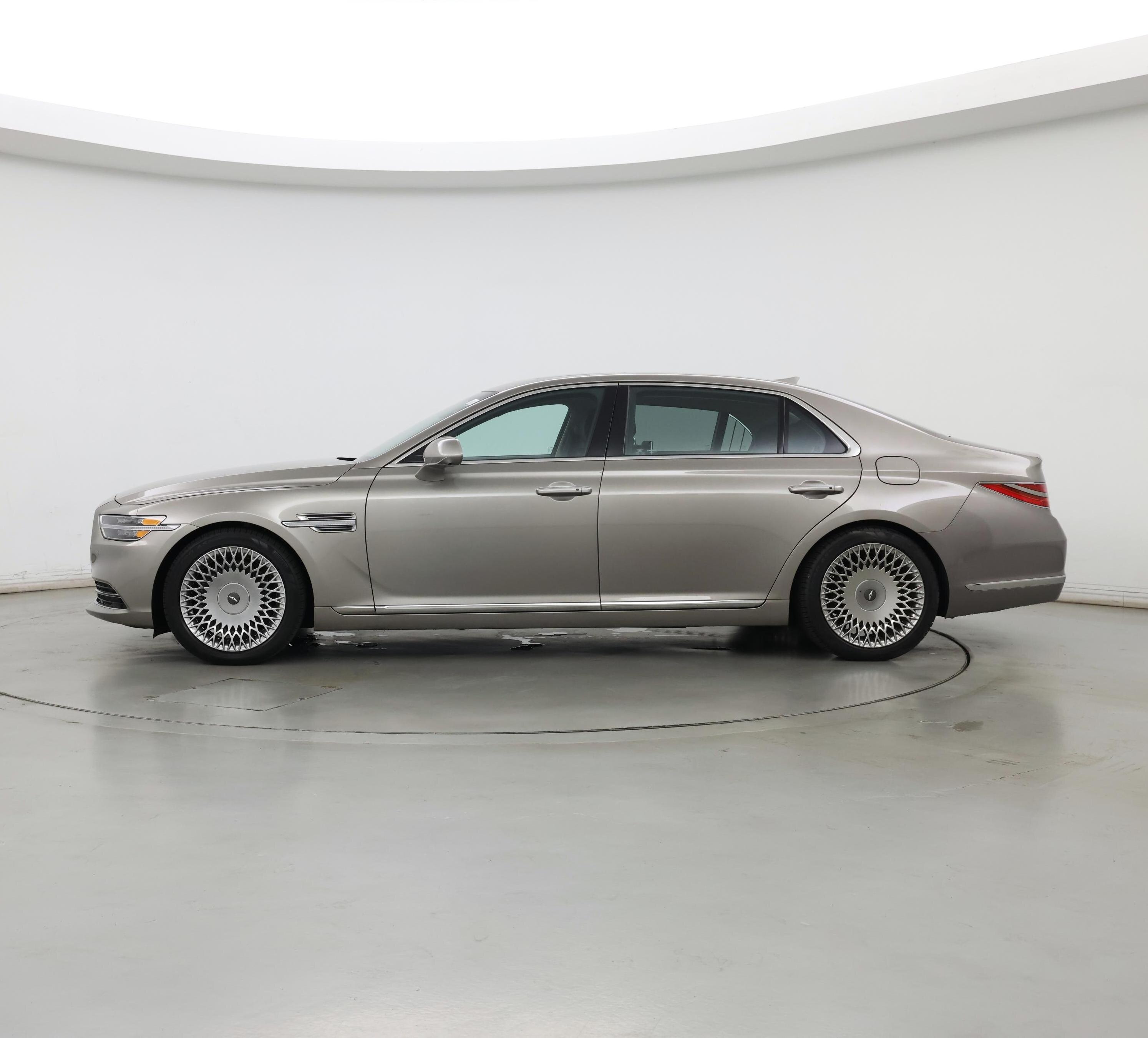 Thumbnail: 2021 Genesis G90 - 3