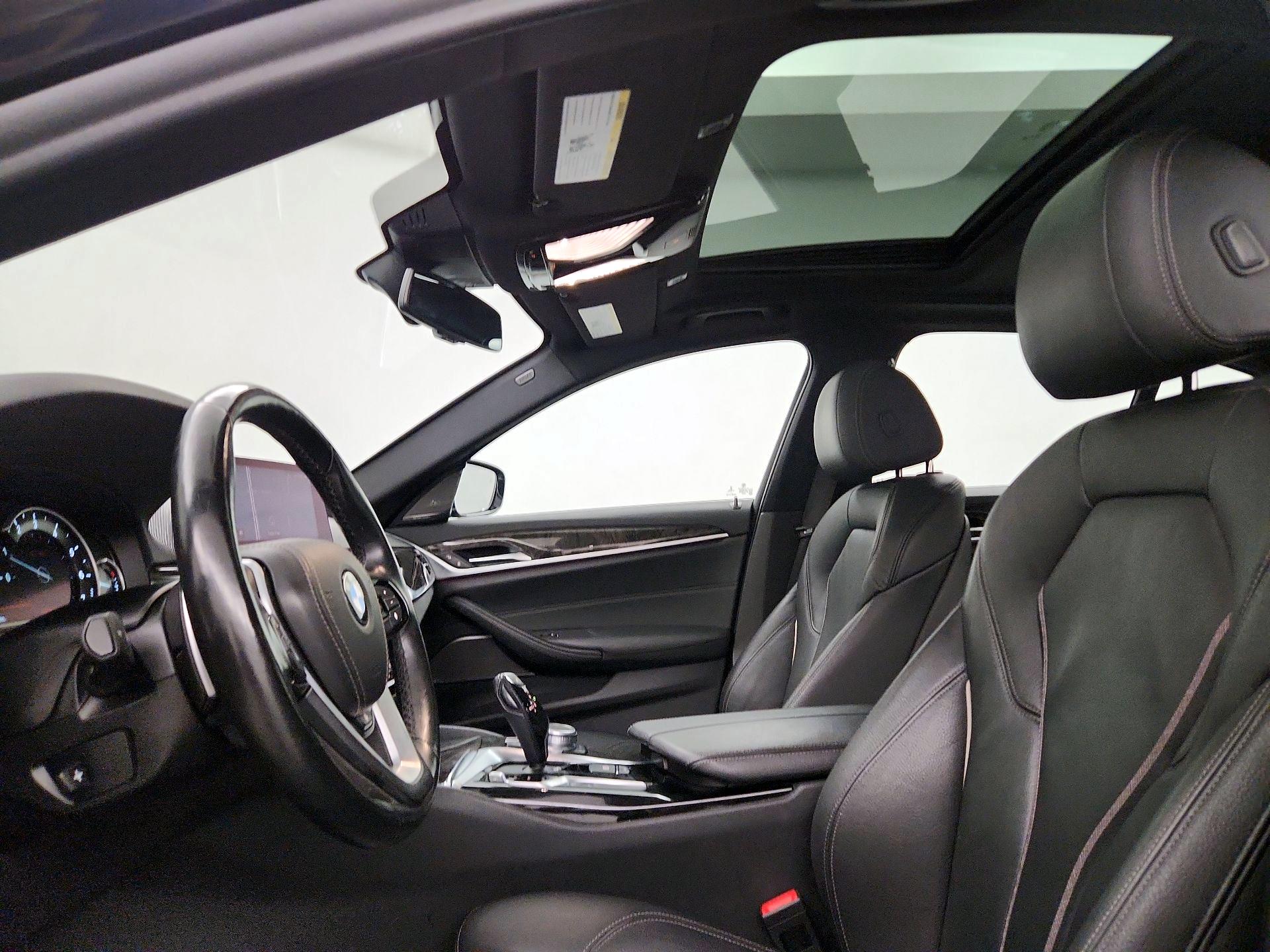 Thumbnail: 2019 BMW 5 Series - 20