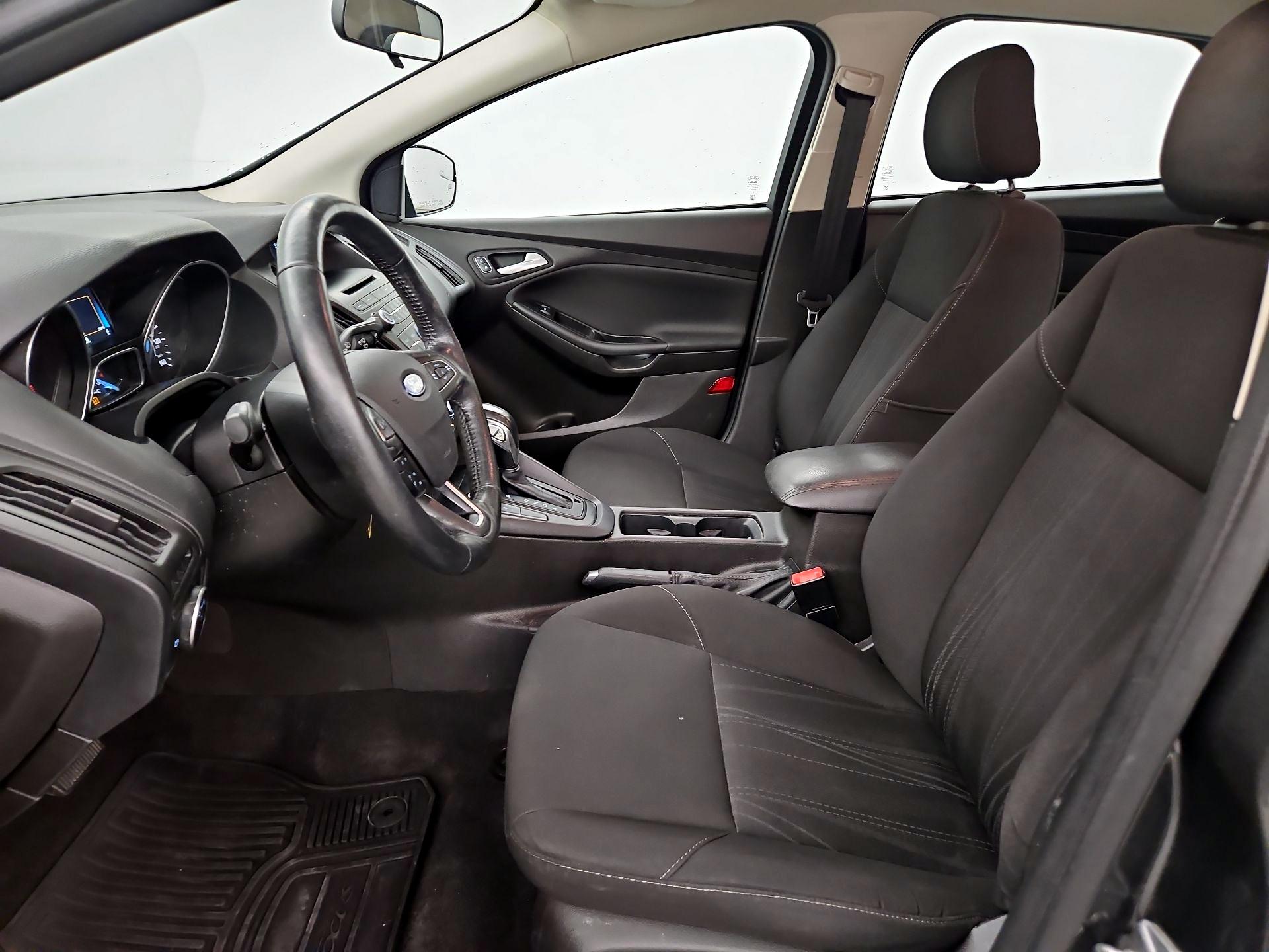 Thumbnail: 2016 Ford Focus - 11