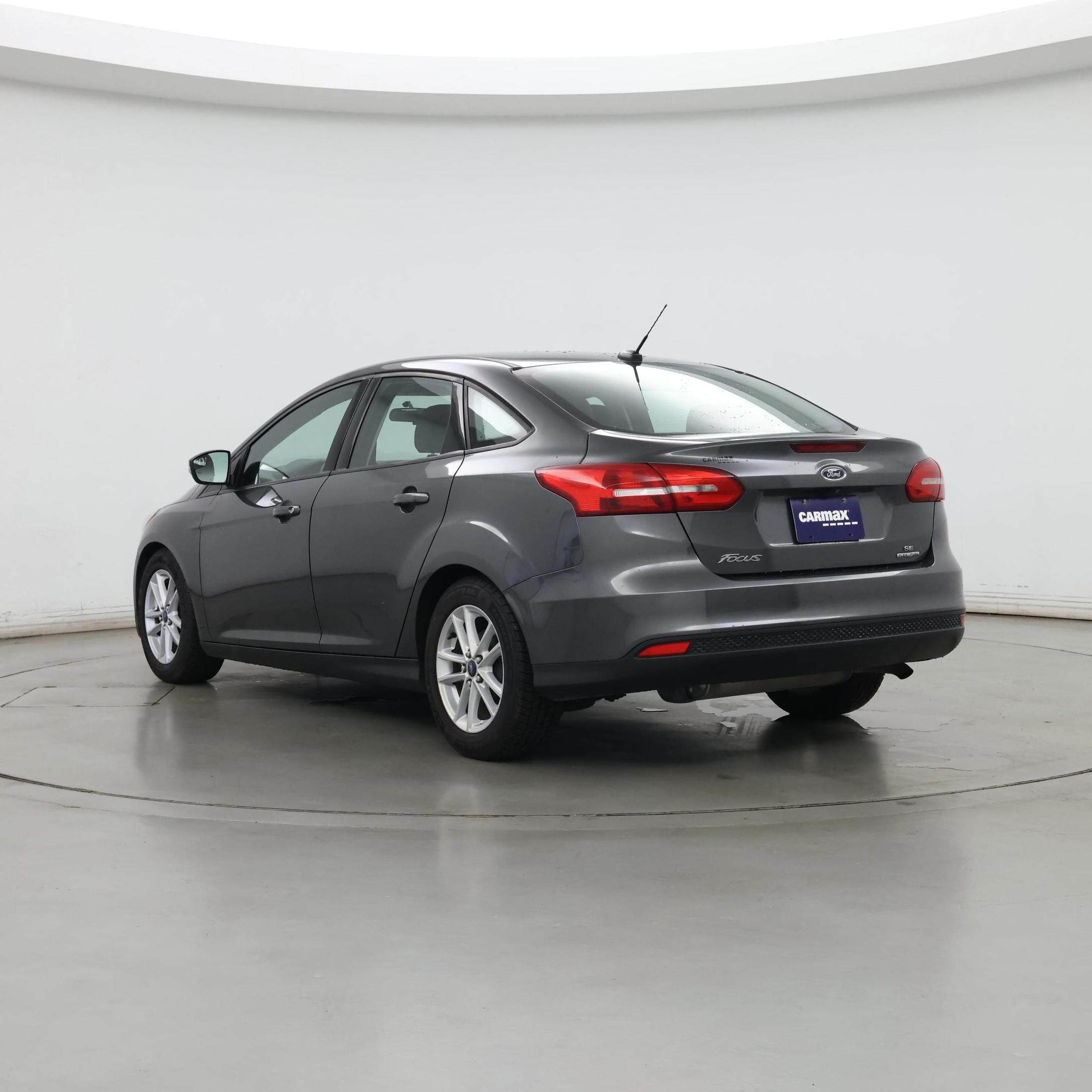 Thumbnail: 2016 Ford Focus - 2