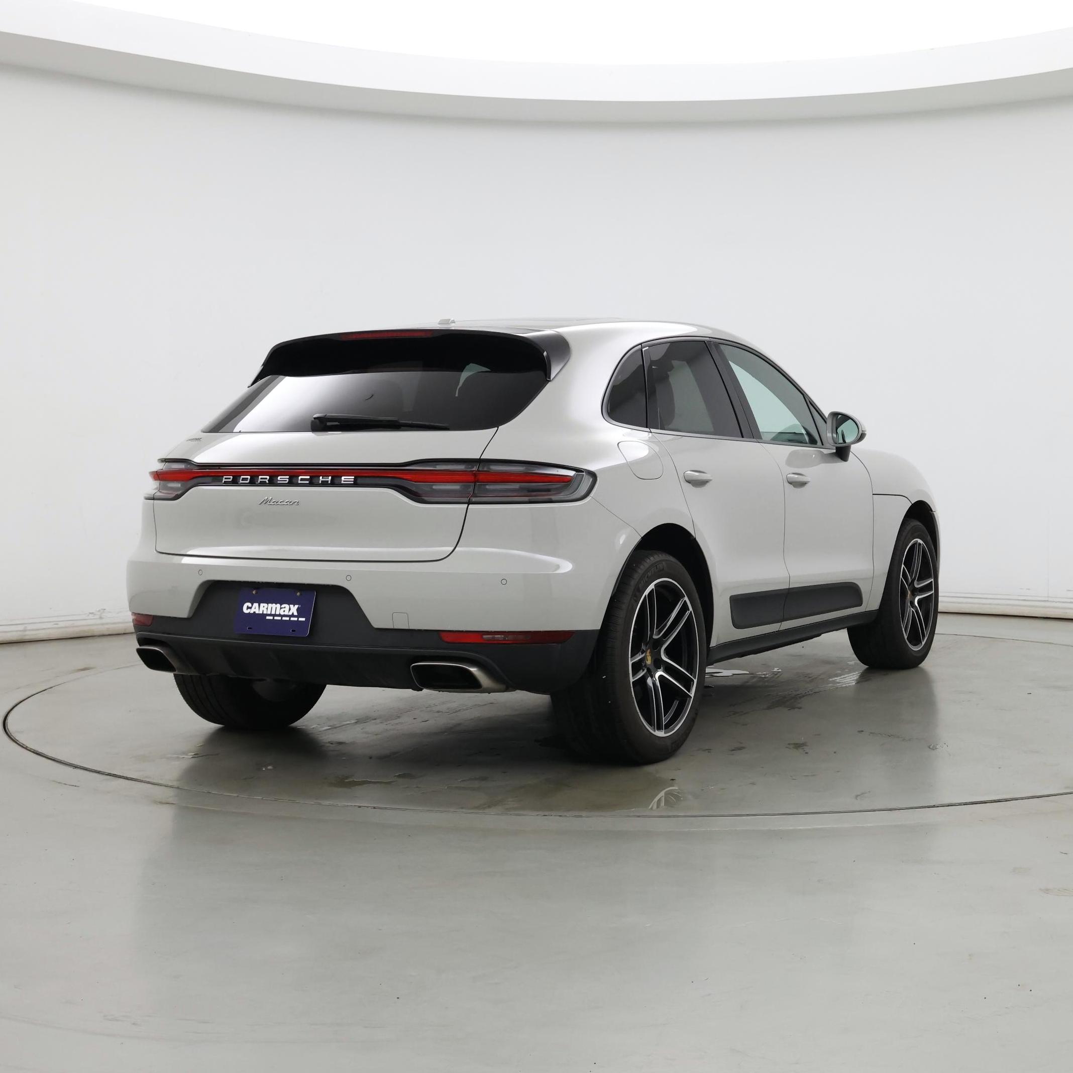 Thumbnail: 2021 Porsche Macan - 8