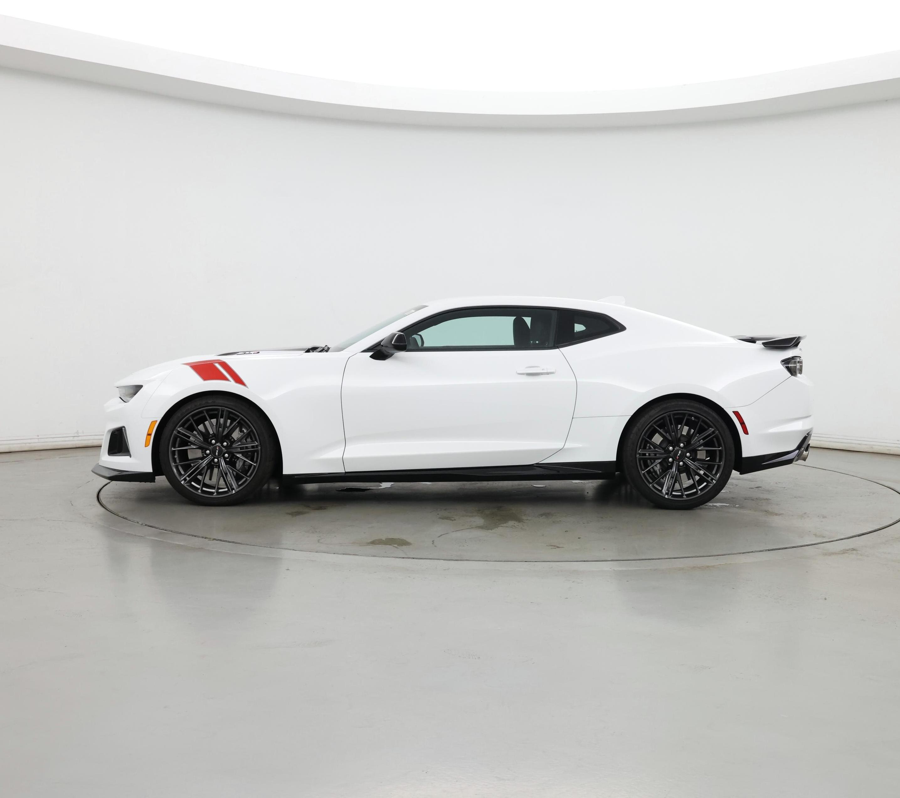 Thumbnail: 2021 Chevrolet Camaro - 3