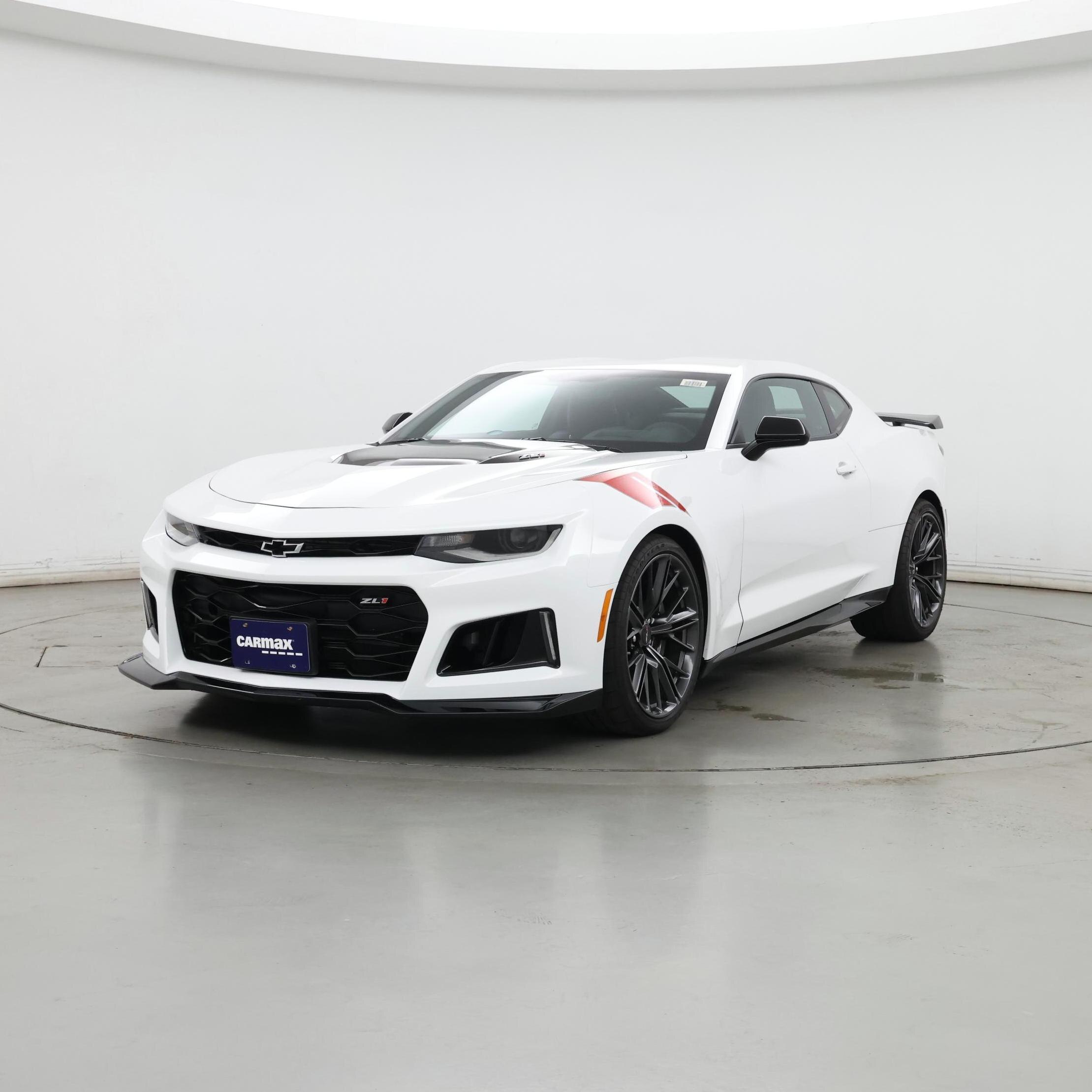 Thumbnail: 2021 Chevrolet Camaro - 4