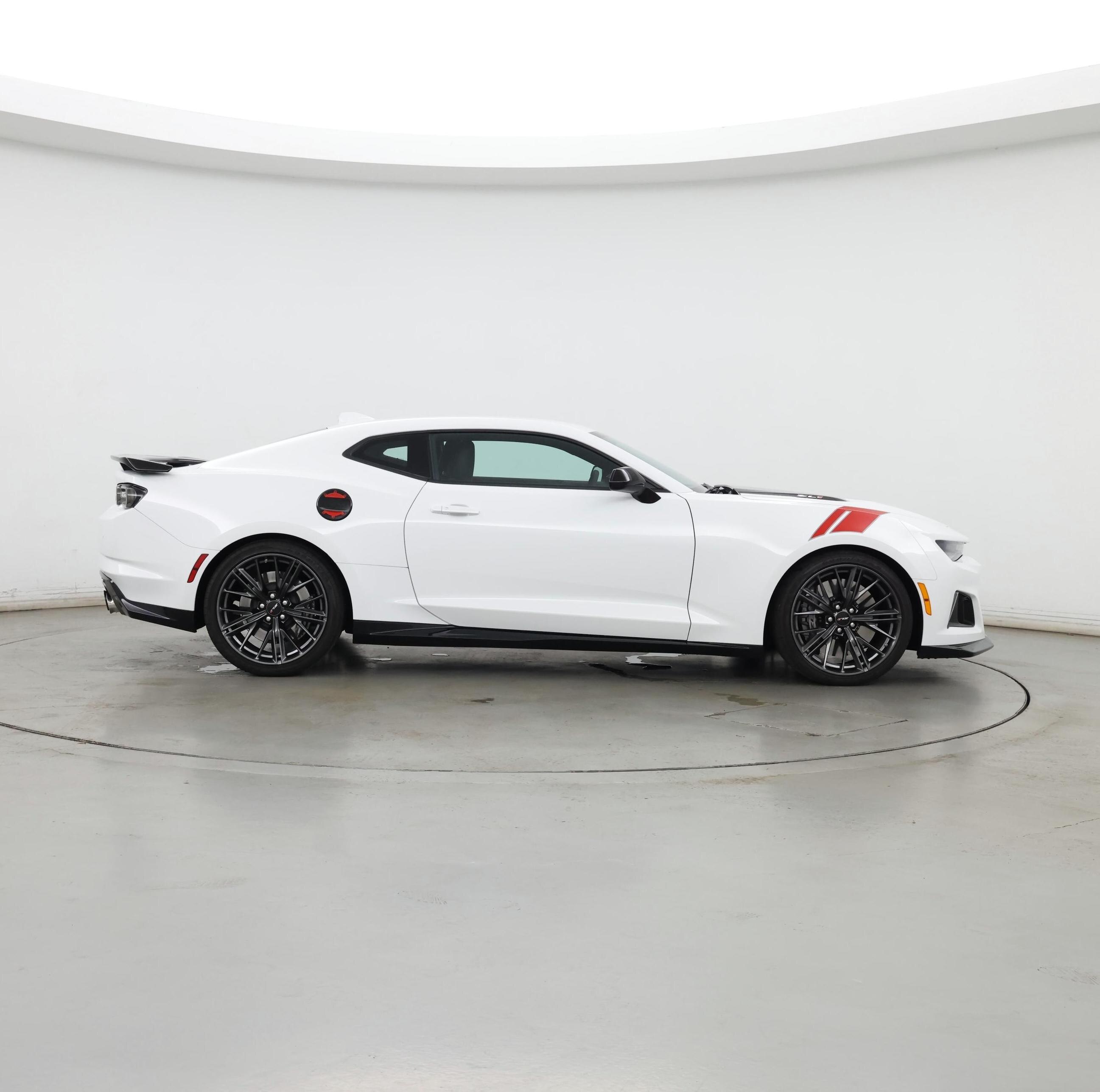 Thumbnail: 2021 Chevrolet Camaro - 7
