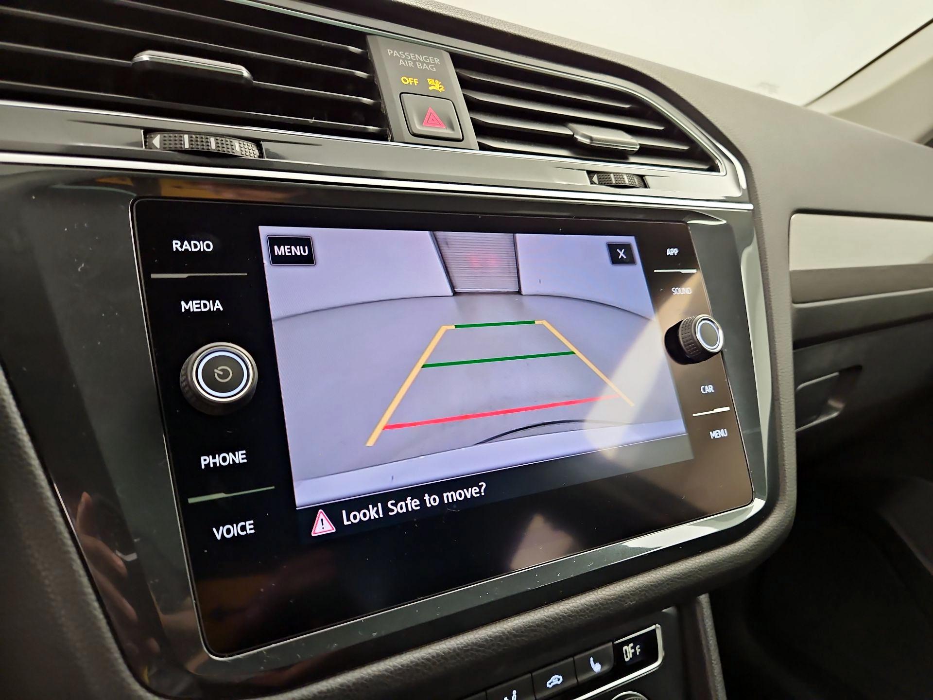 Thumbnail: 2019 Volkswagen Tiguan - 14