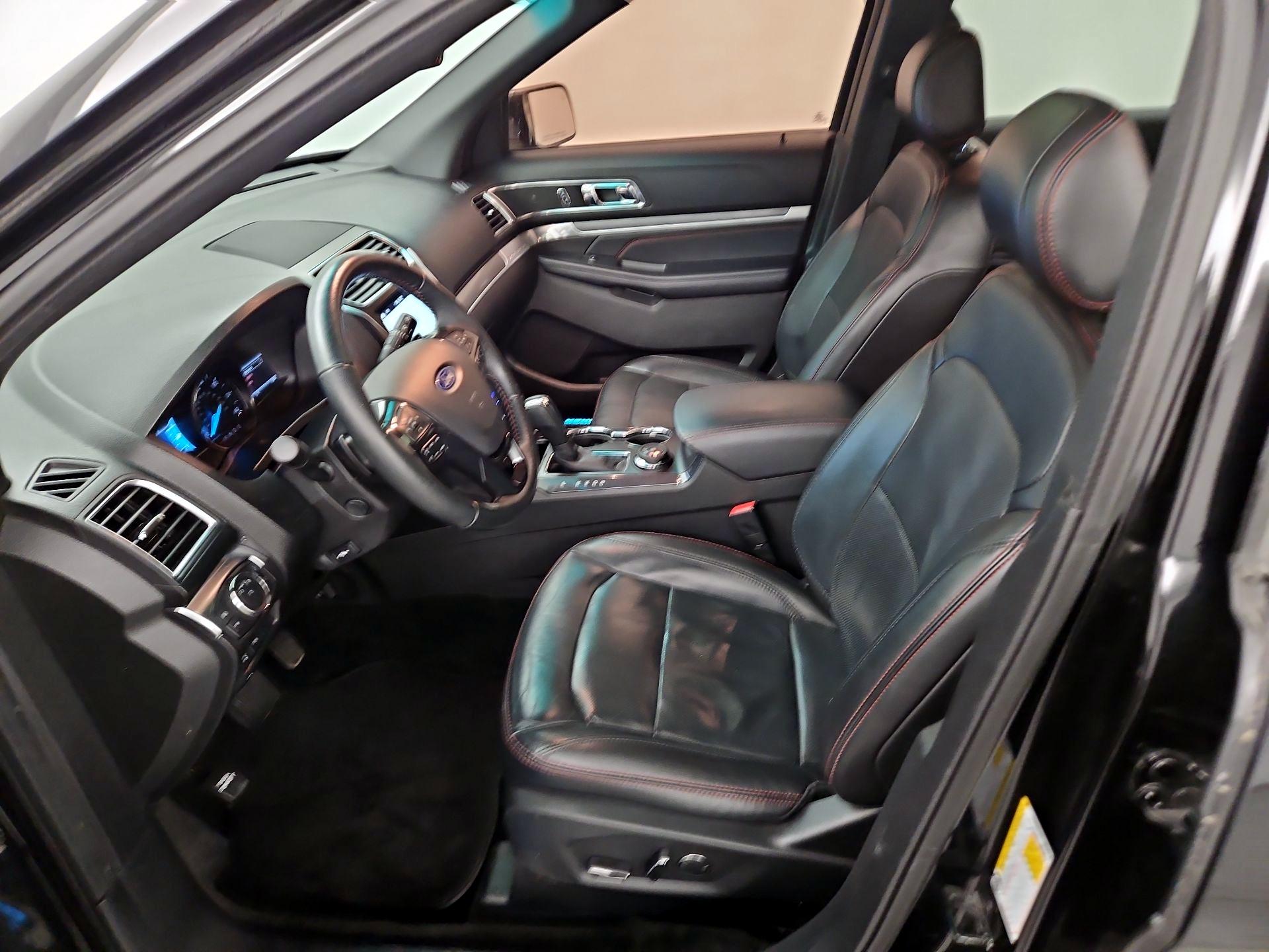 Thumbnail: 2017 Ford Explorer - 11