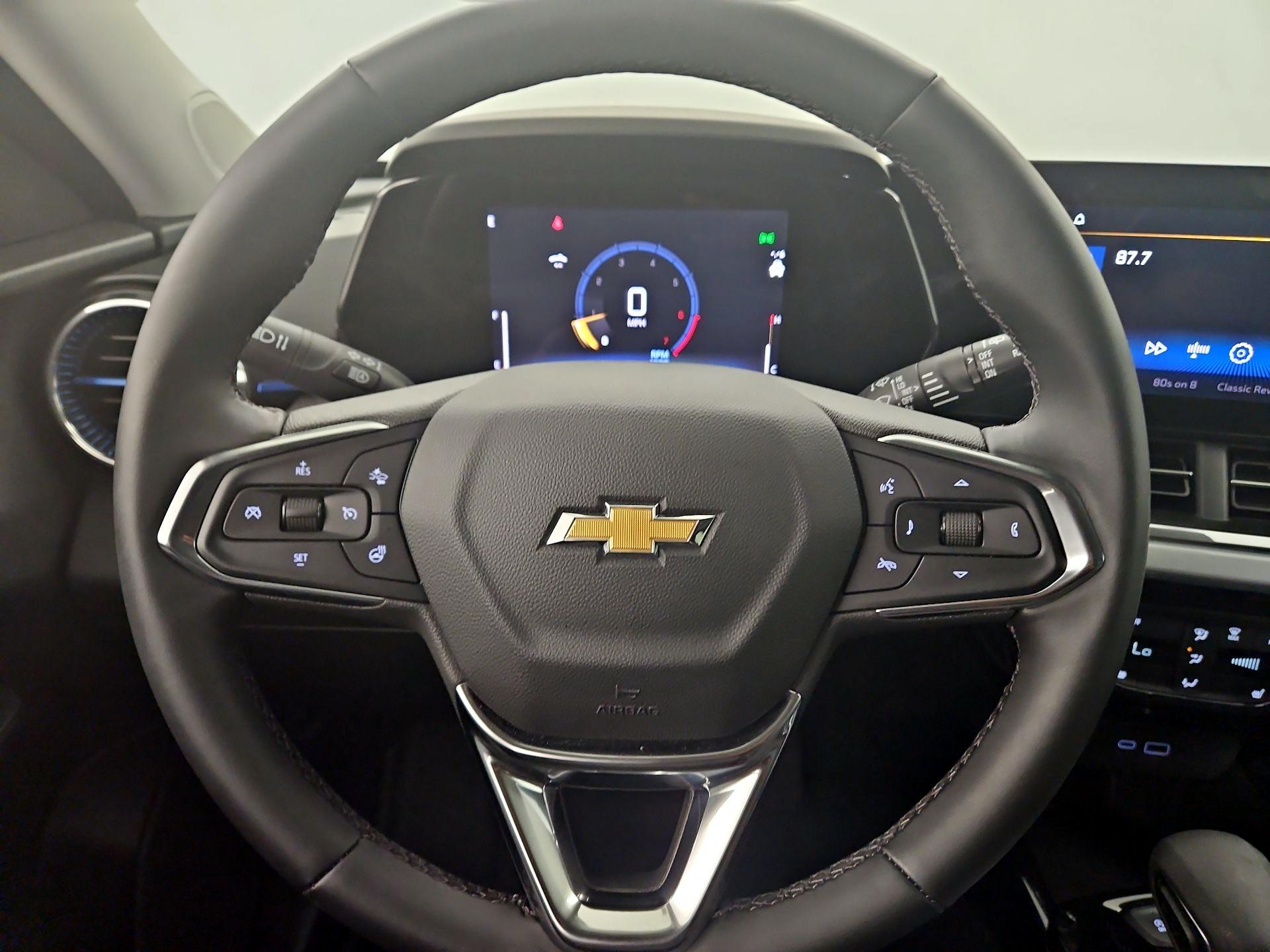 Thumbnail: 2025 Chevrolet Trax - 10