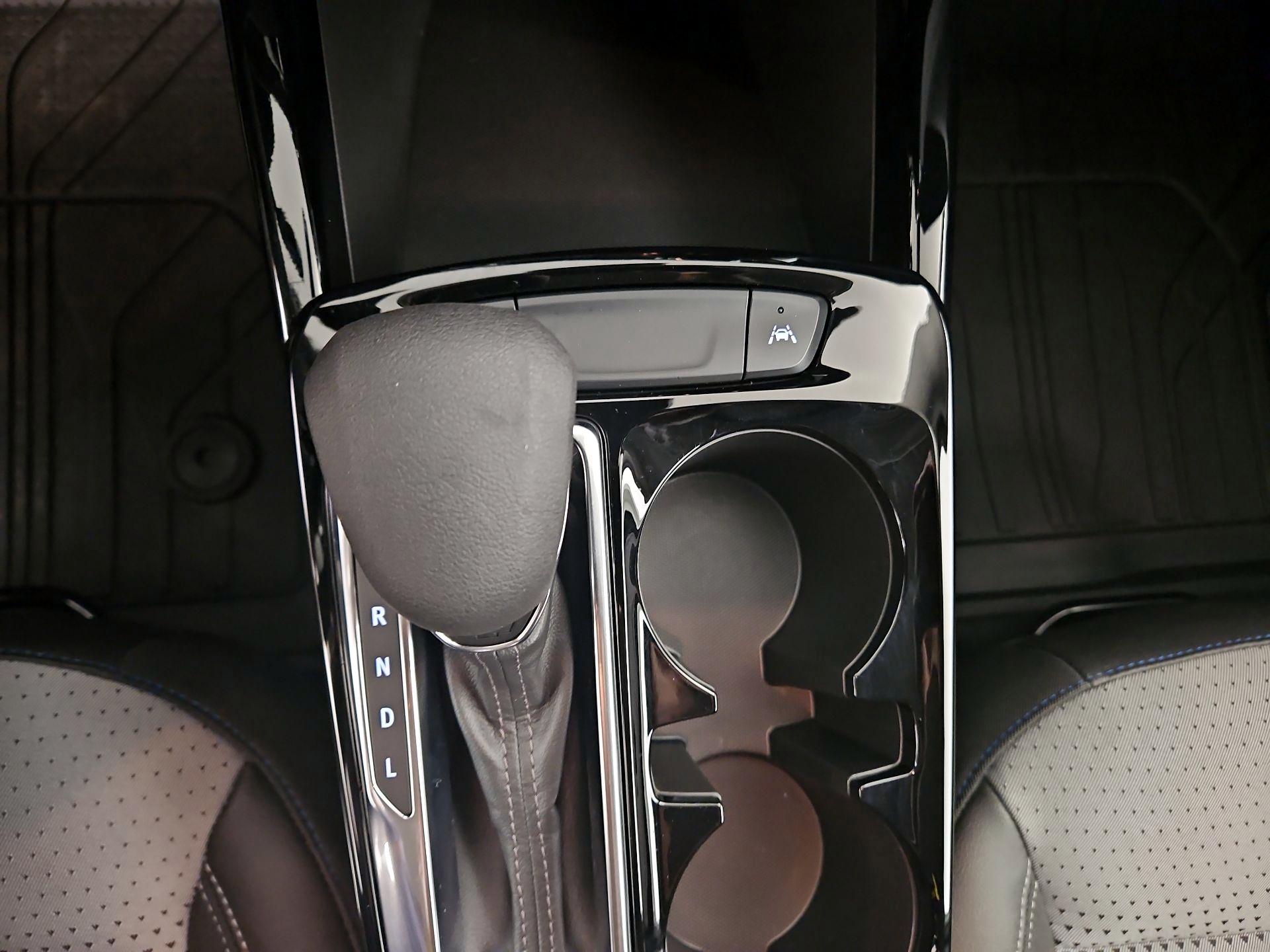 Thumbnail: 2025 Chevrolet Trax - 17