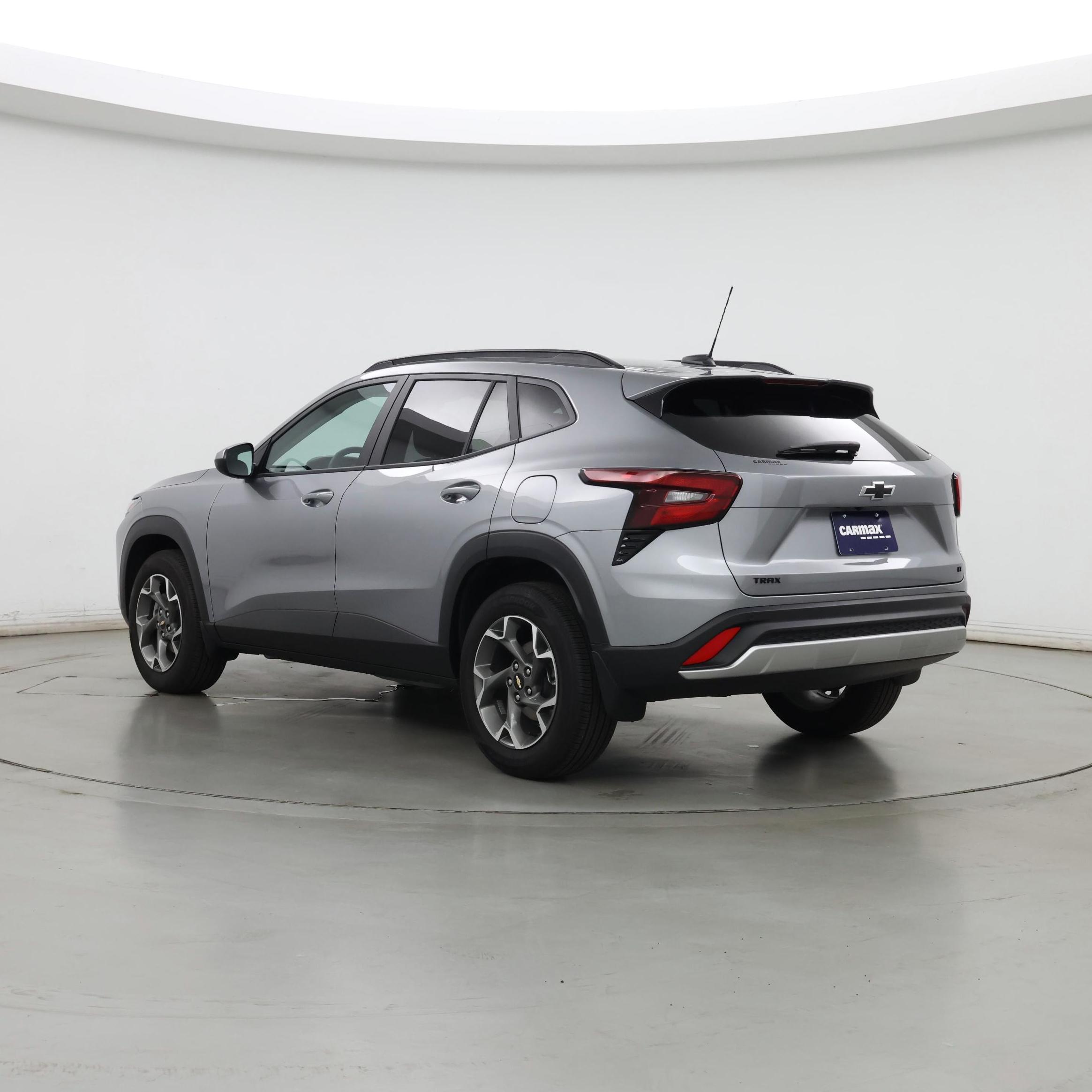 Thumbnail: 2025 Chevrolet Trax - 2