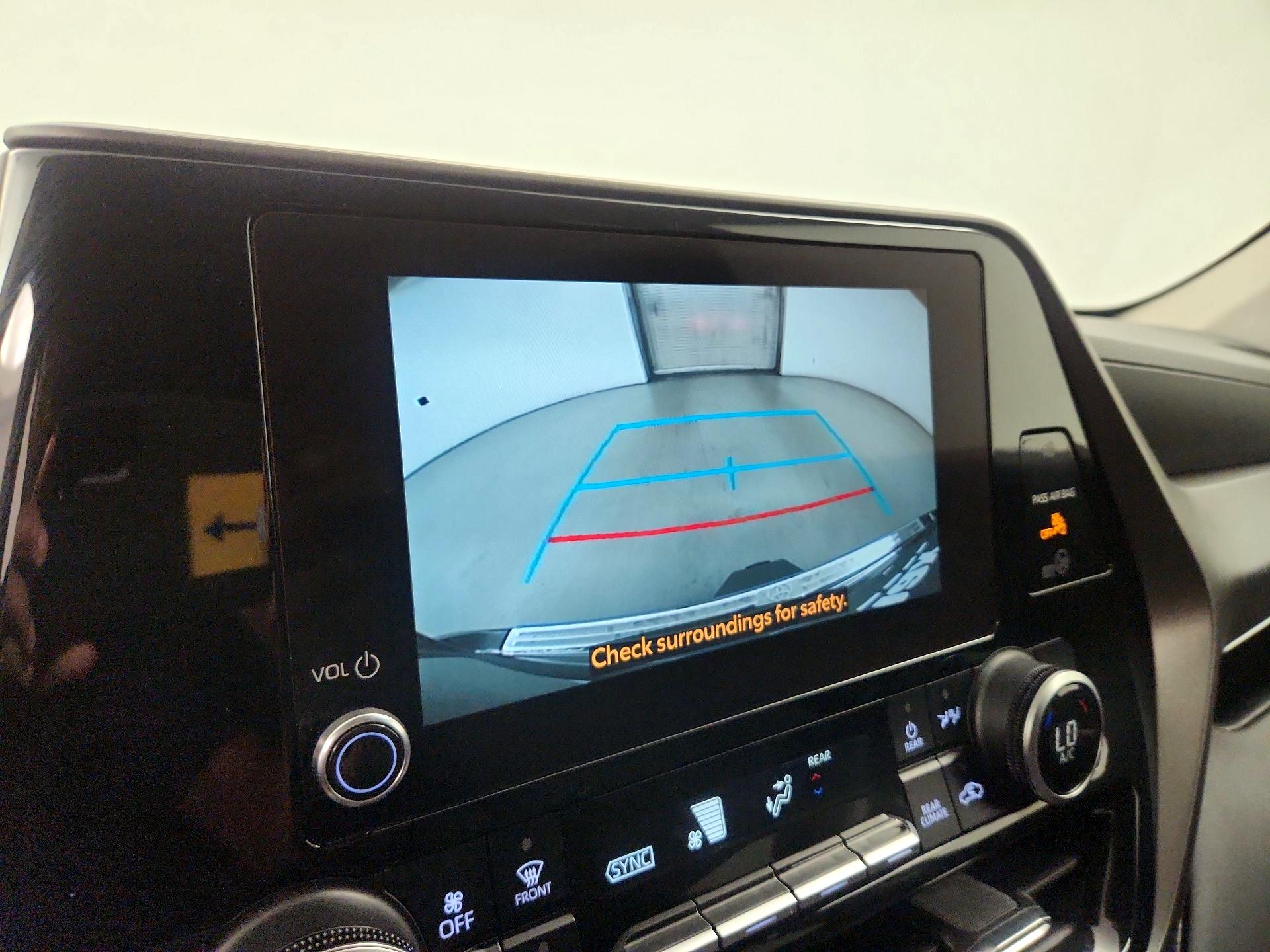 Thumbnail: 2024 Toyota Highlander - 14