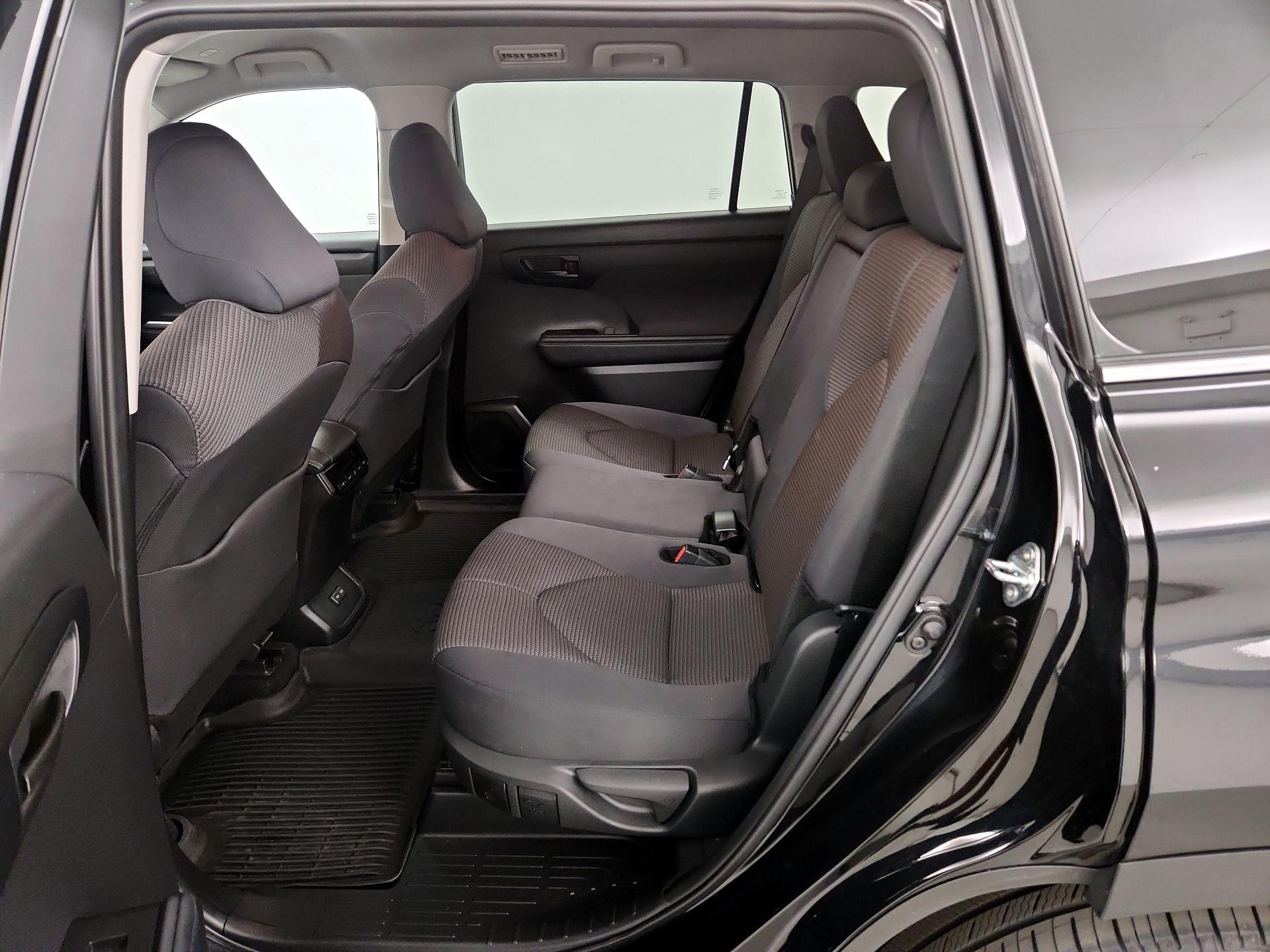 Thumbnail: 2024 Toyota Highlander - 19