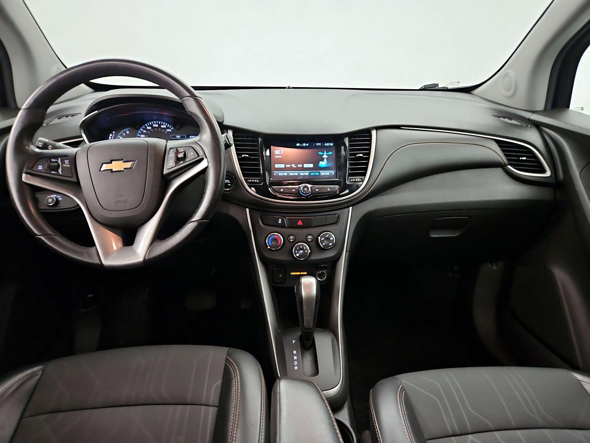 Thumbnail: 2017 Chevrolet Trax - 9