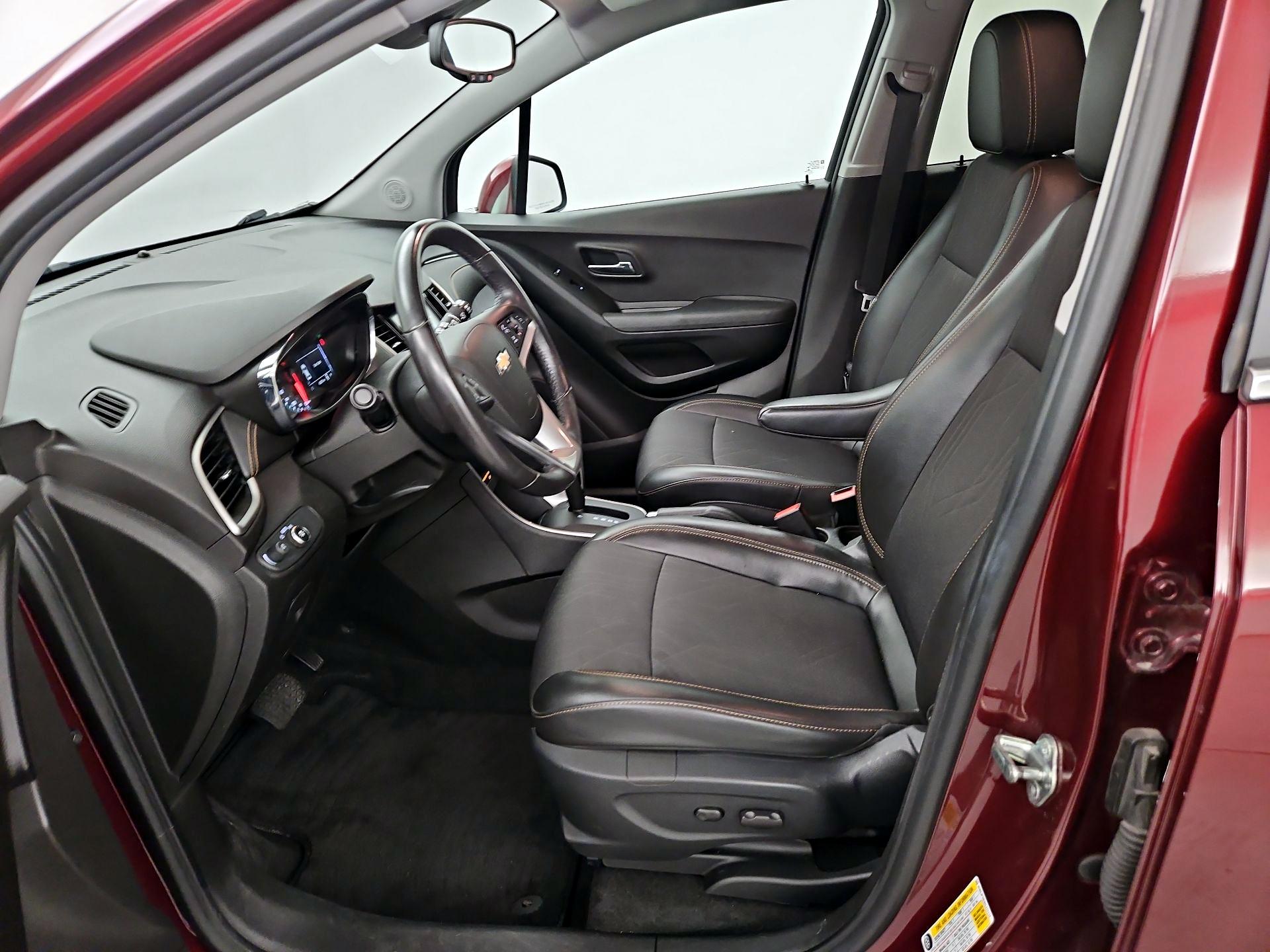 Thumbnail: 2017 Chevrolet Trax - 11
