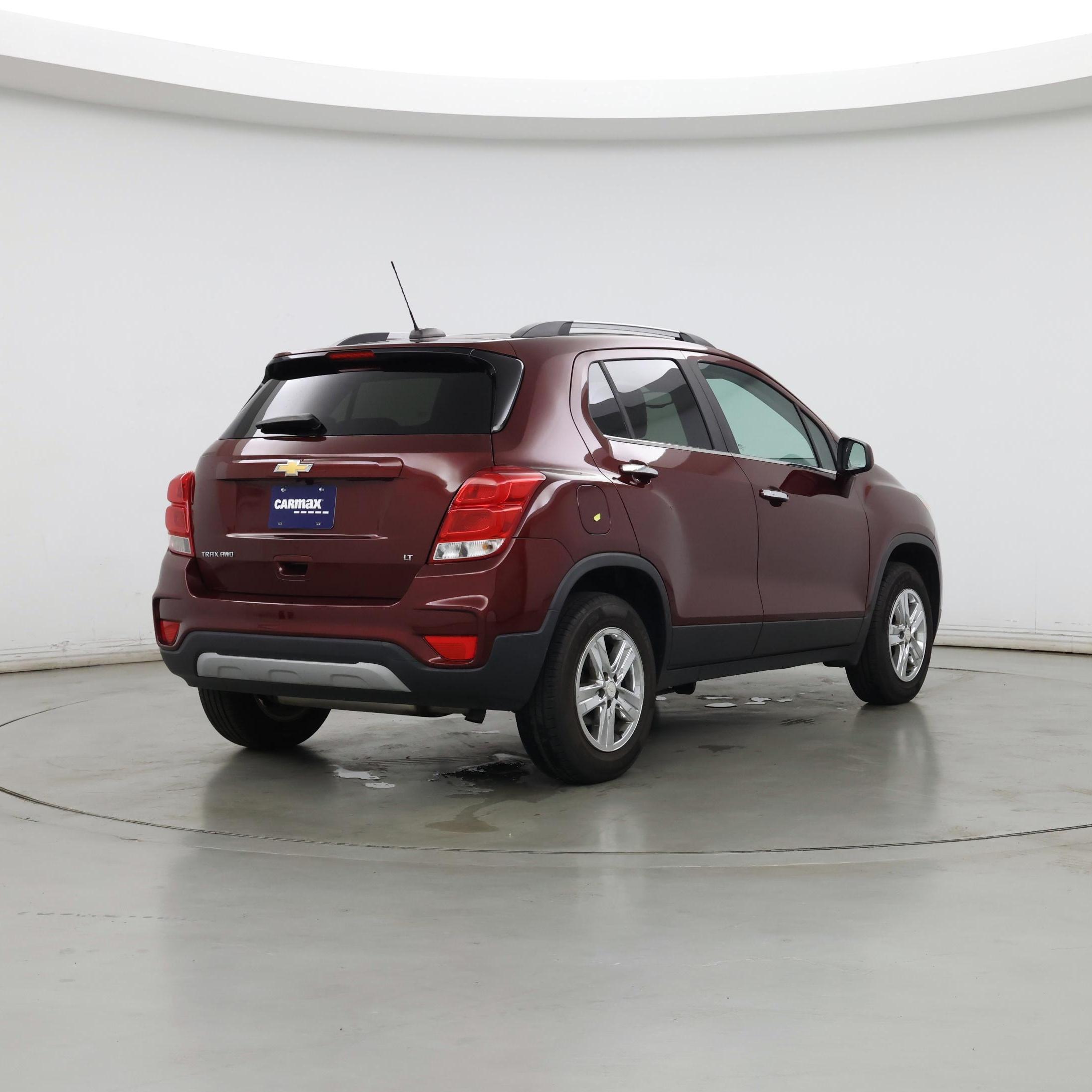 Thumbnail: 2017 Chevrolet Trax - 8