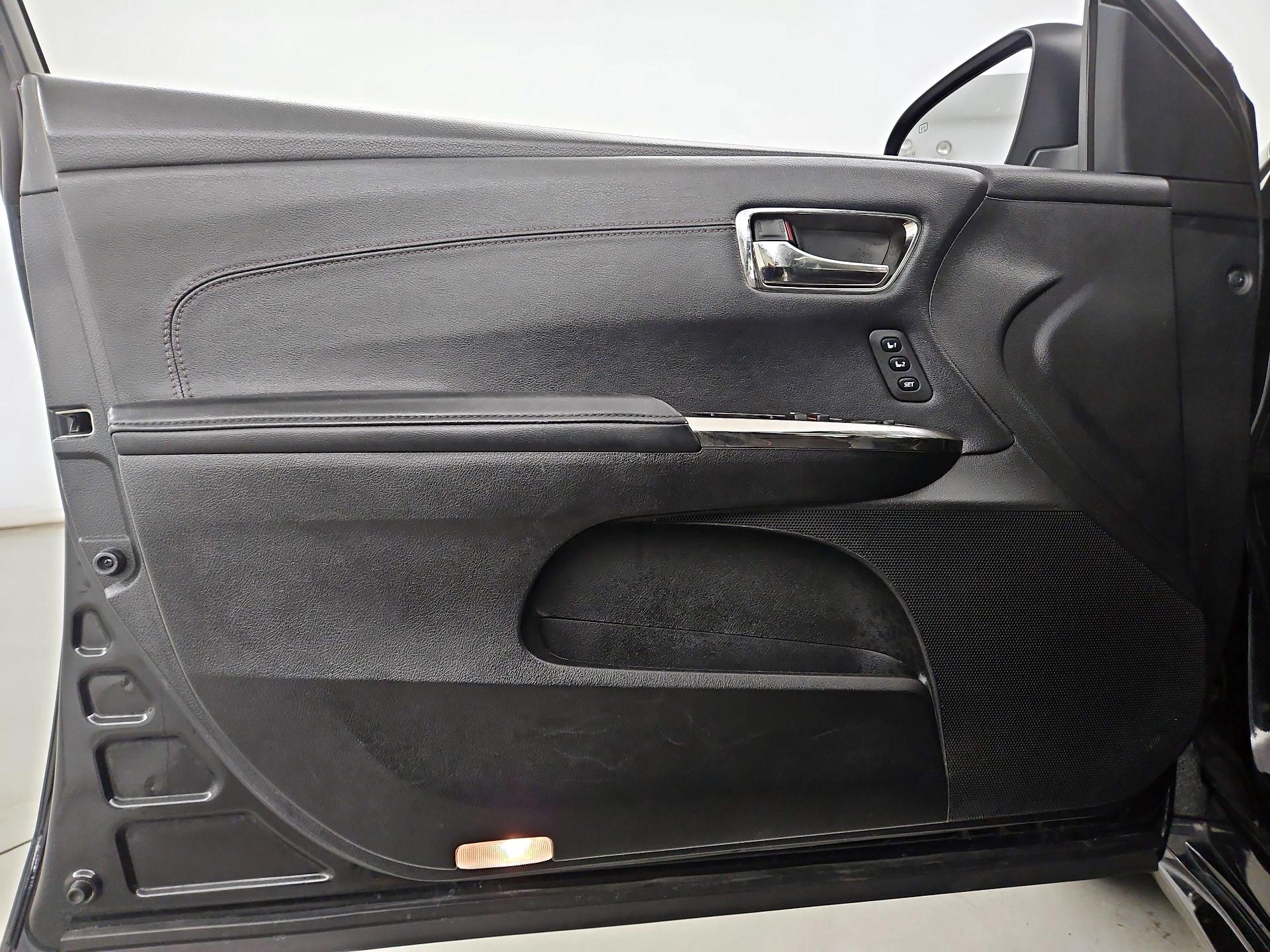 Thumbnail: 2014 Toyota Avalon - 12
