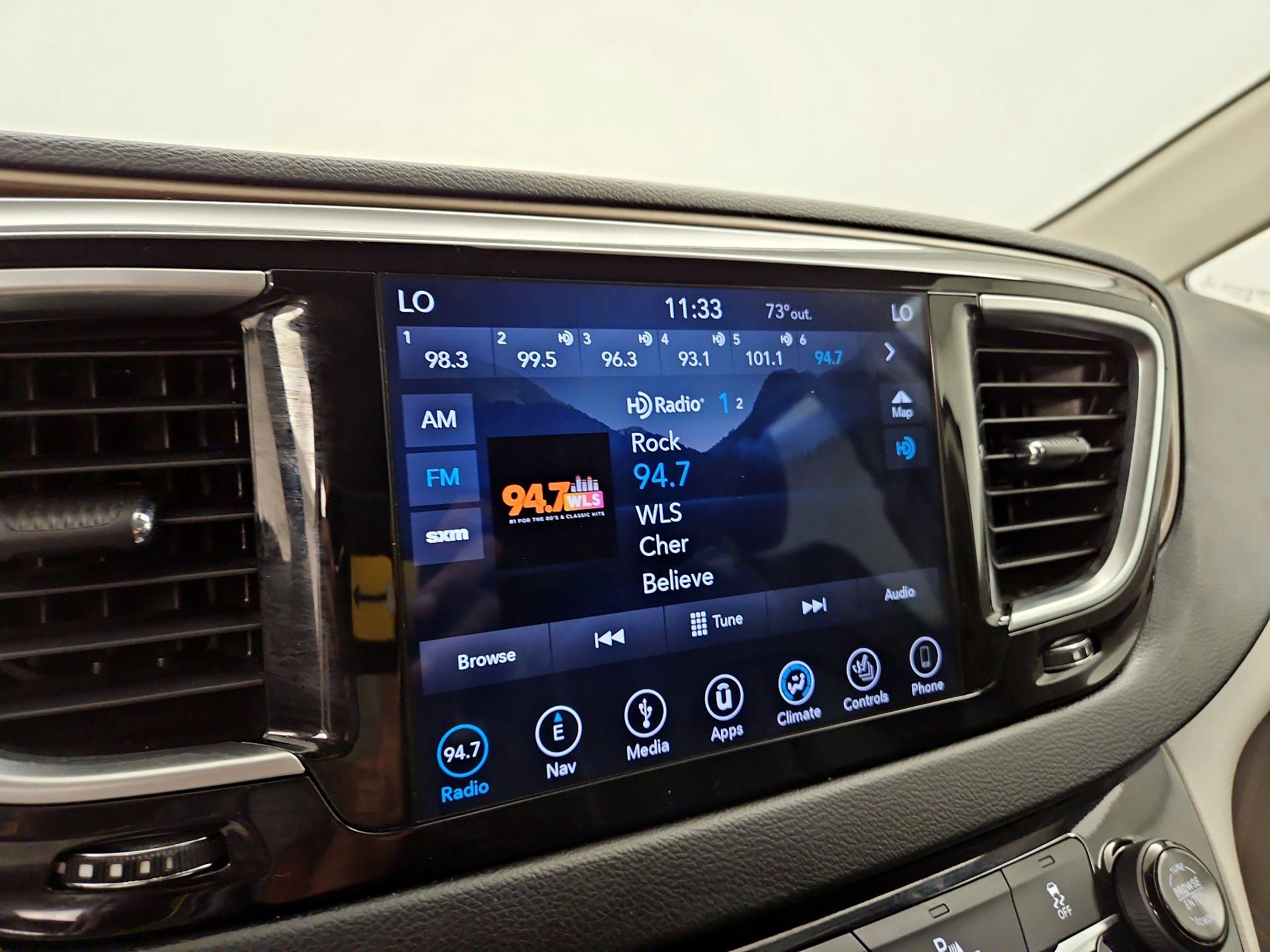 Thumbnail: 2018 Chrysler Pacifica - 16