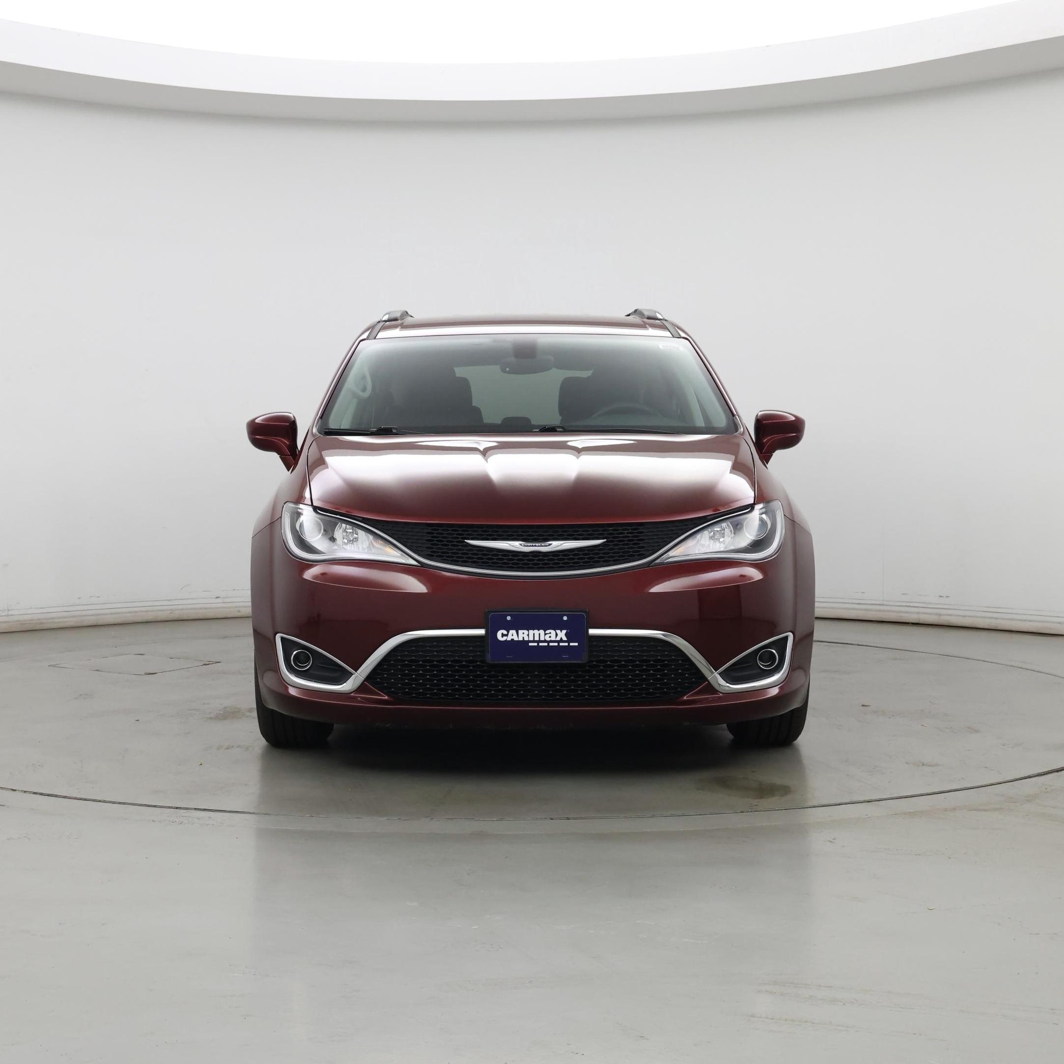 Thumbnail: 2018 Chrysler Pacifica - 5