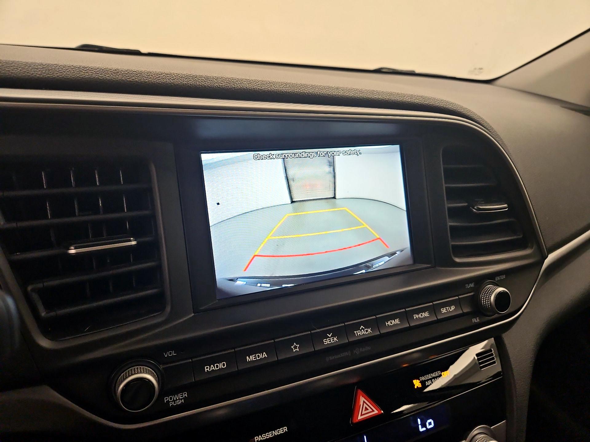 Thumbnail: 2020 Hyundai Elantra - 14
