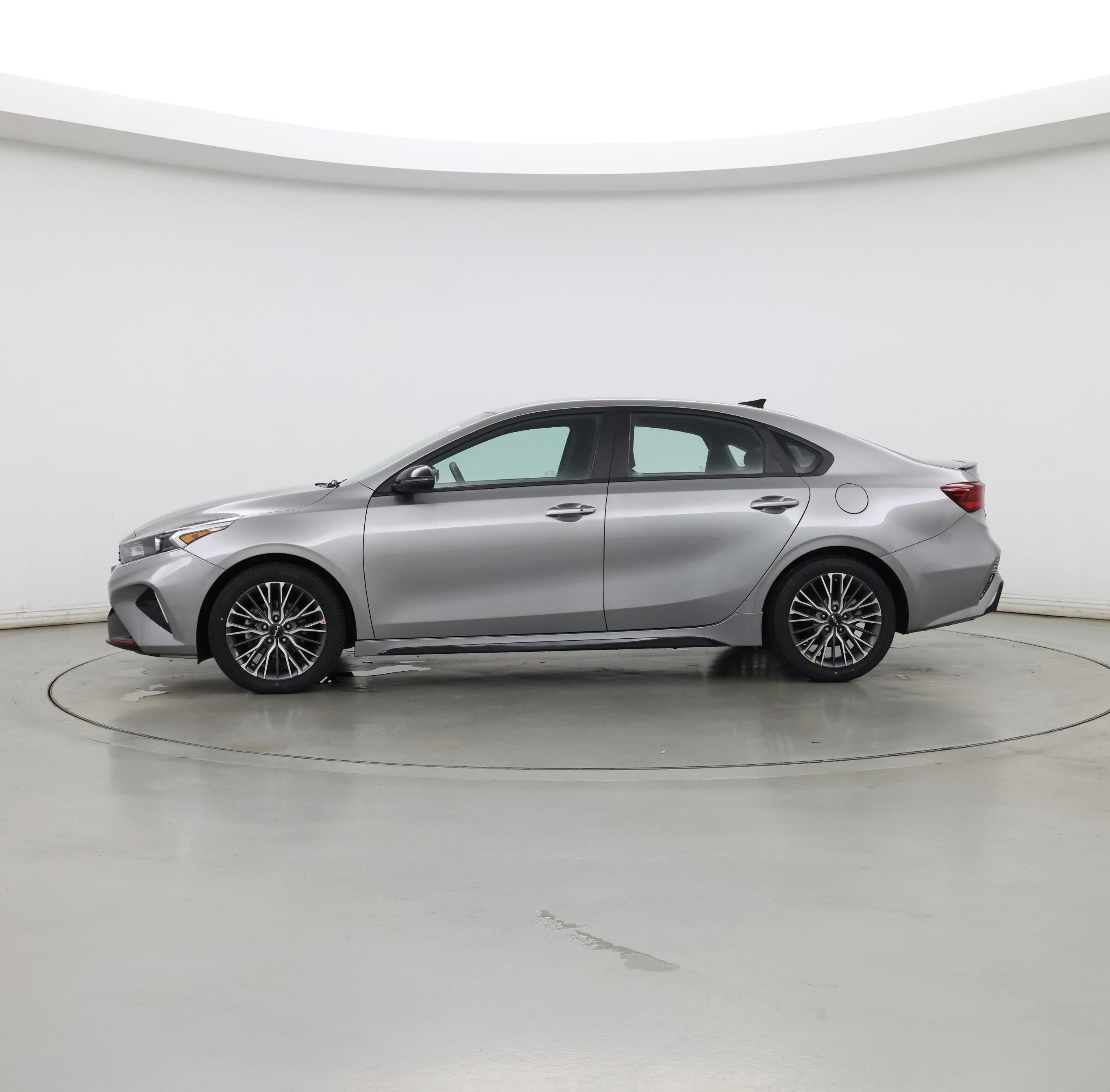 Thumbnail: 2023 Kia Forte - 3