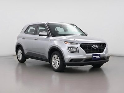 Silver 2022 Hyundai Venue SE