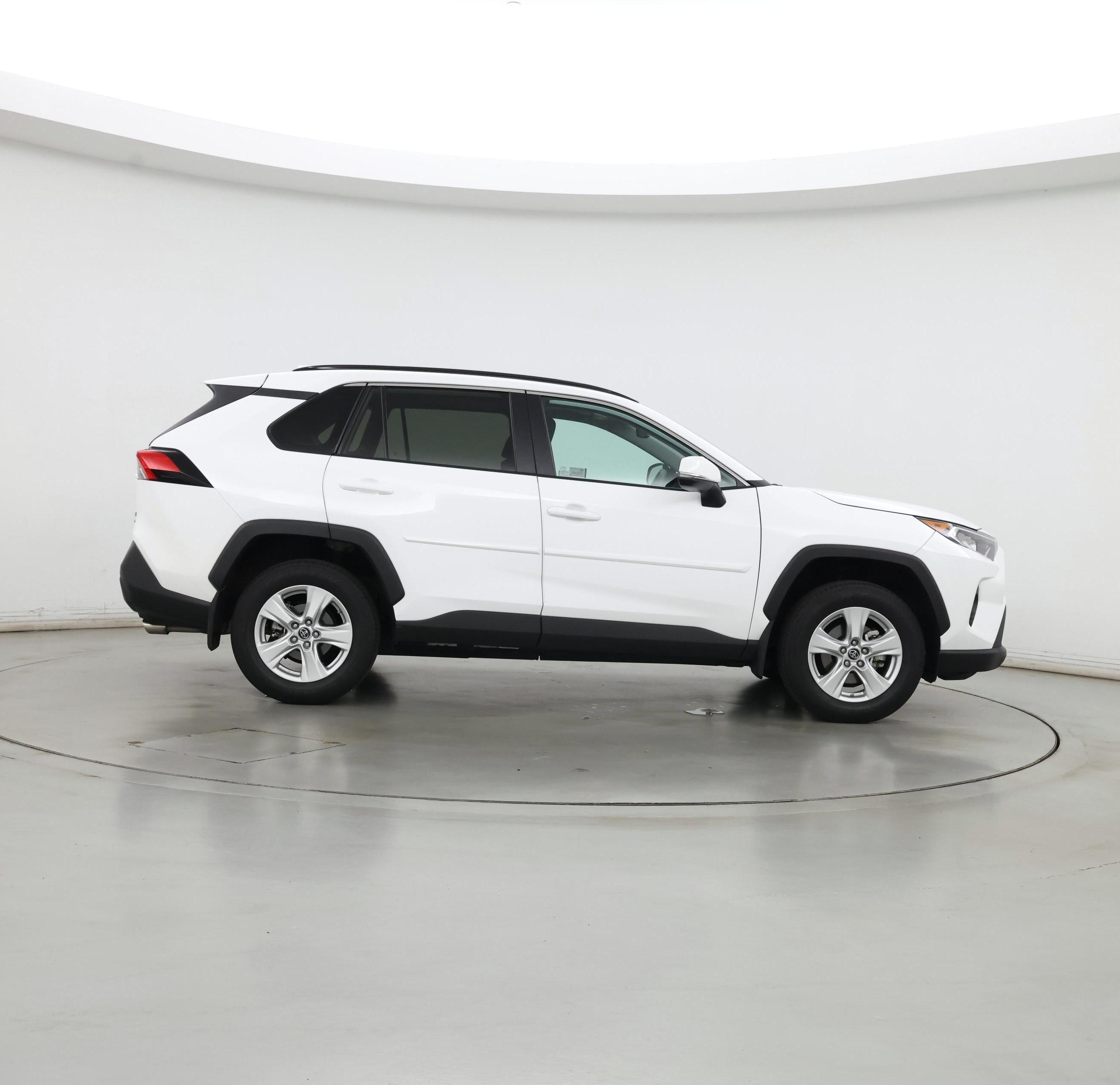 Thumbnail: 2019 Toyota RAV4 - 7
