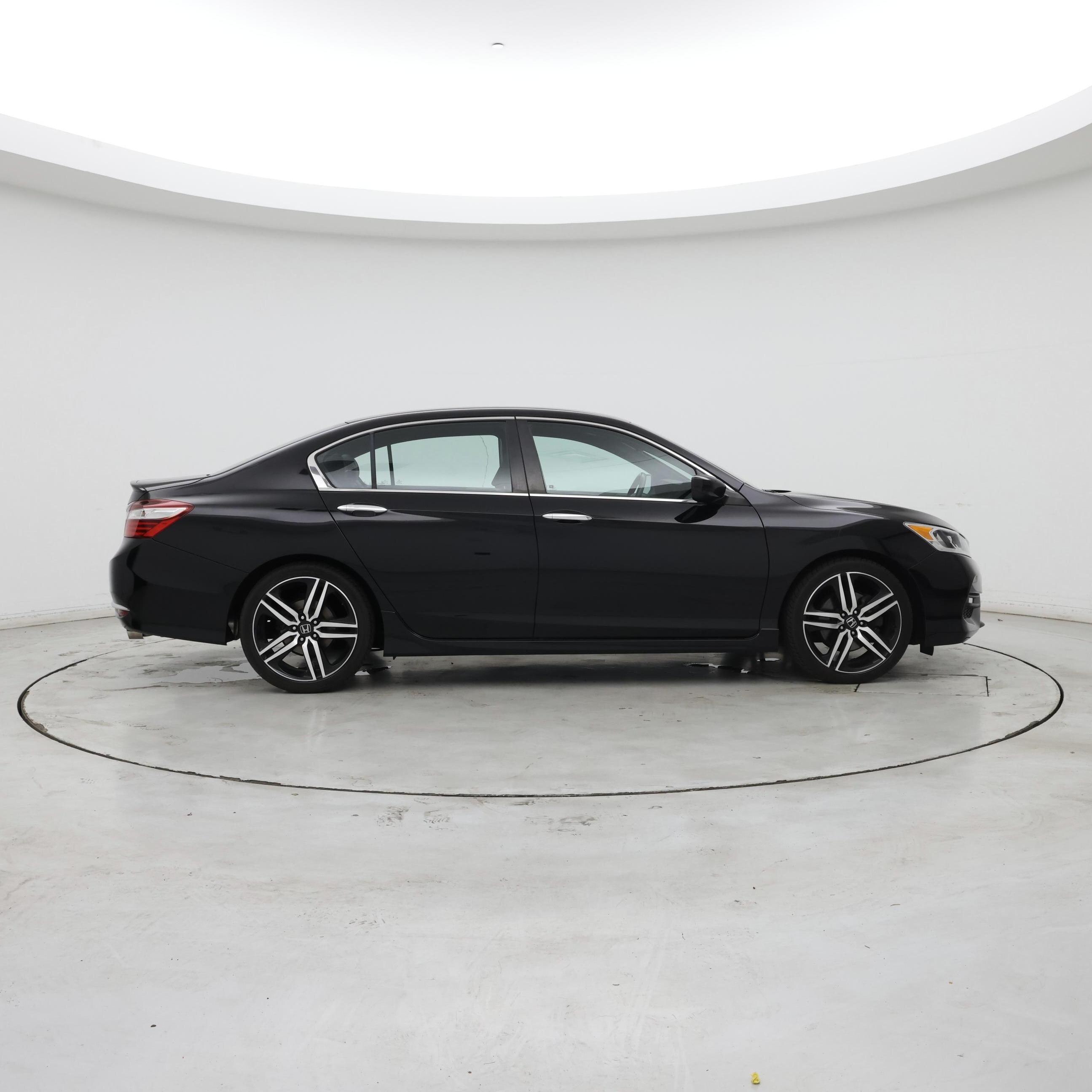 Thumbnail: 2017 Honda Accord - 7