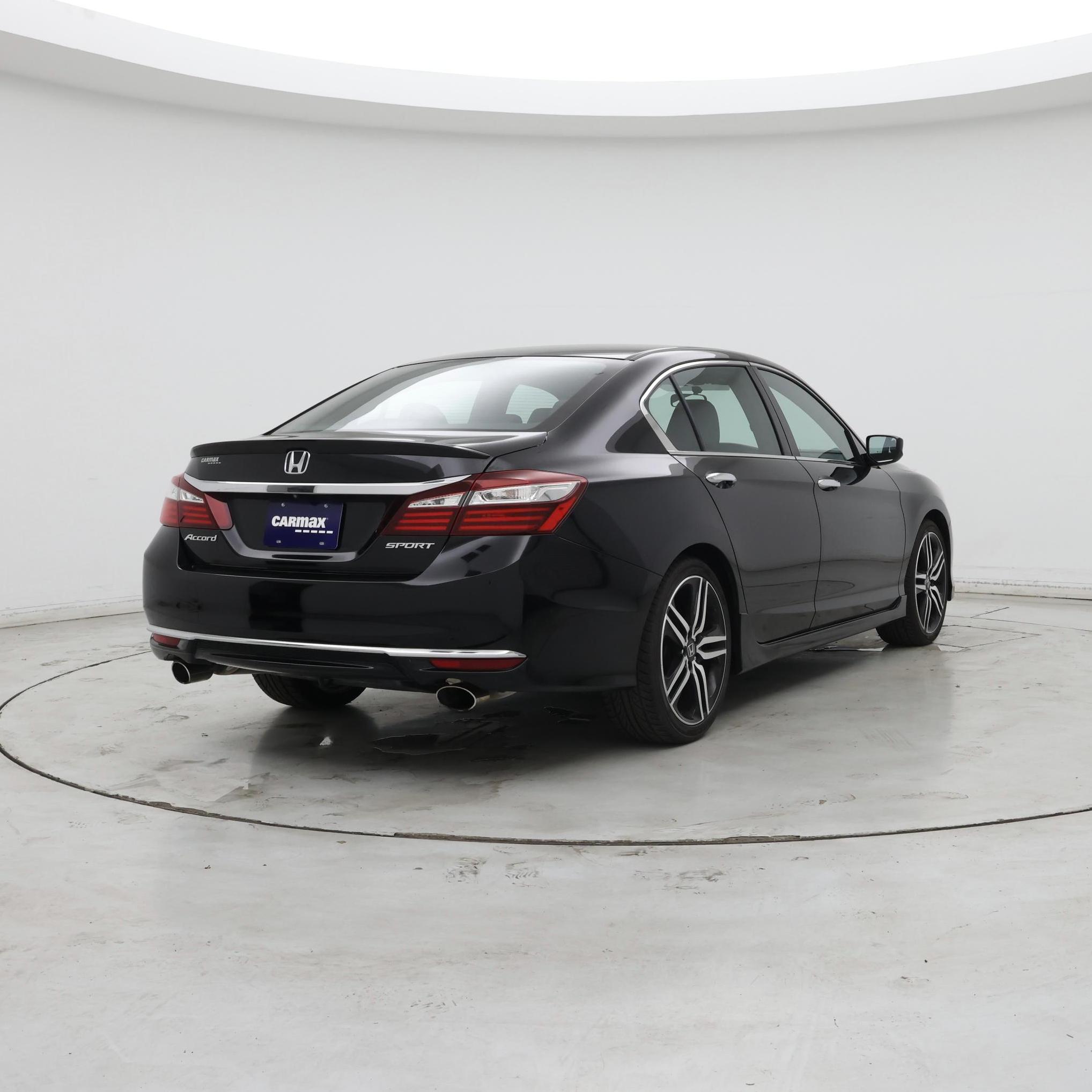 Thumbnail: 2017 Honda Accord - 8