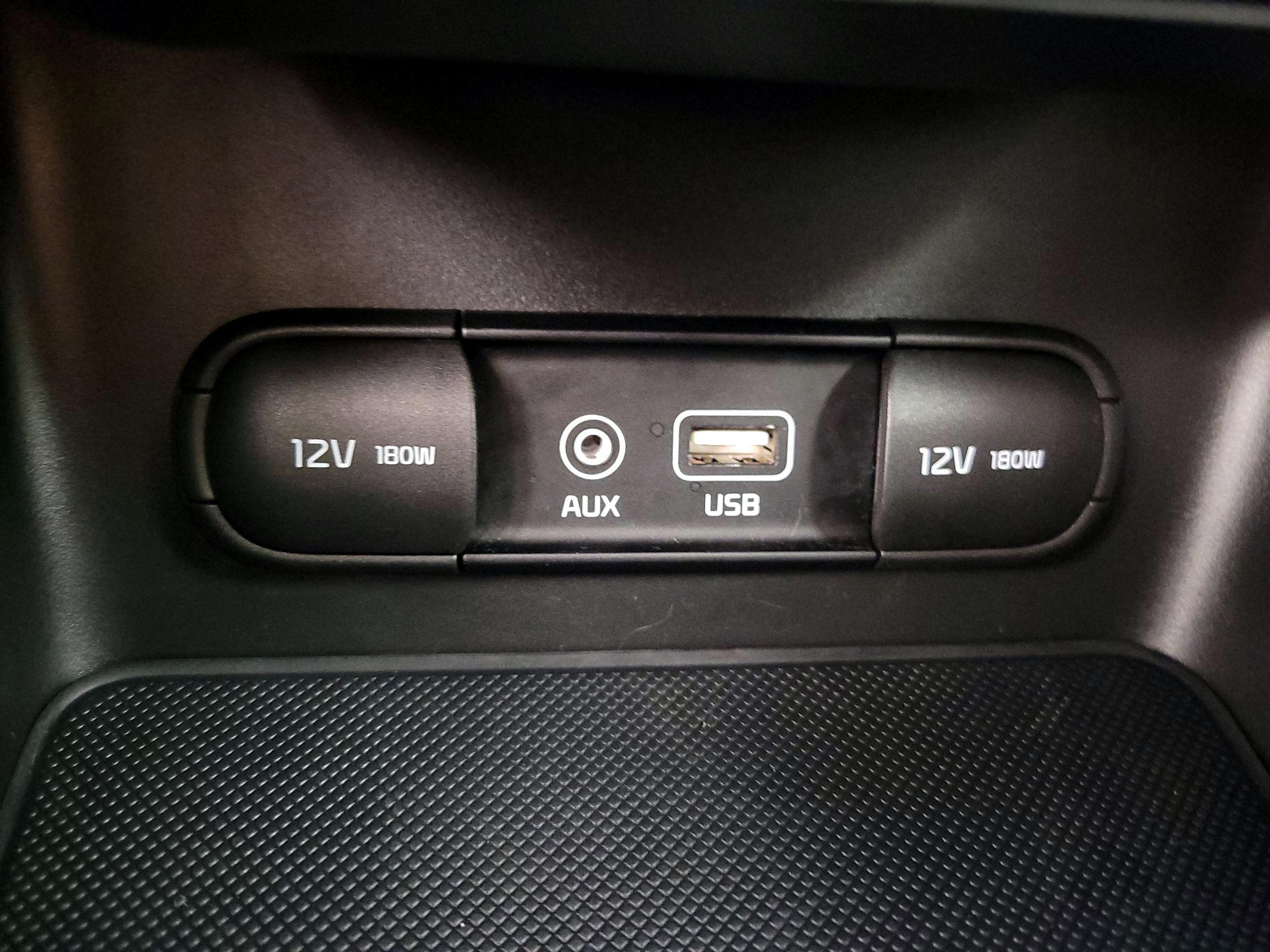 Thumbnail: 2018 Kia Sportage - 18