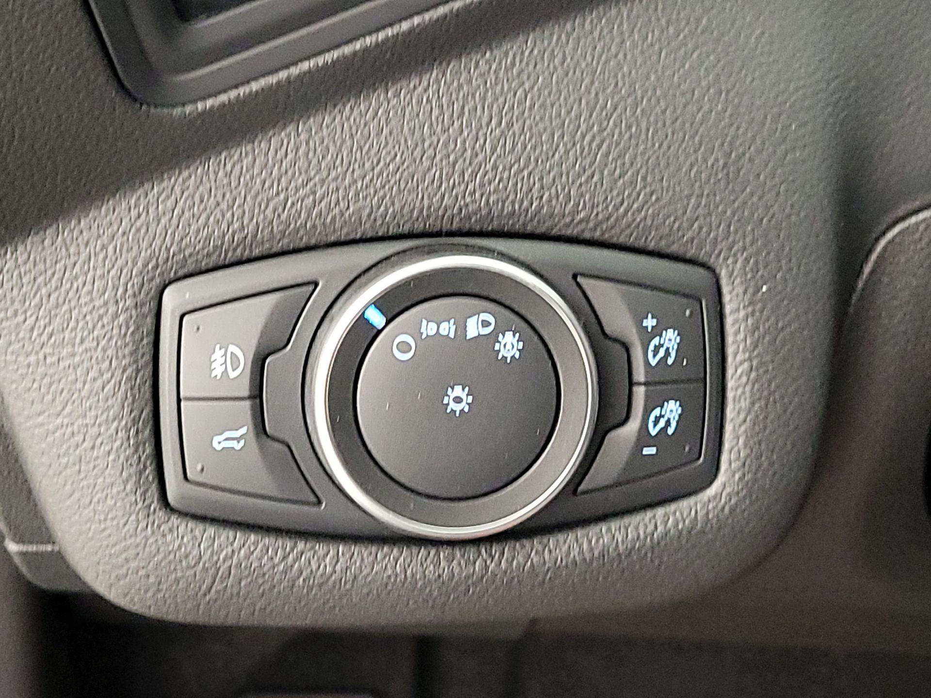 Thumbnail: 2018 Ford Escape - 13