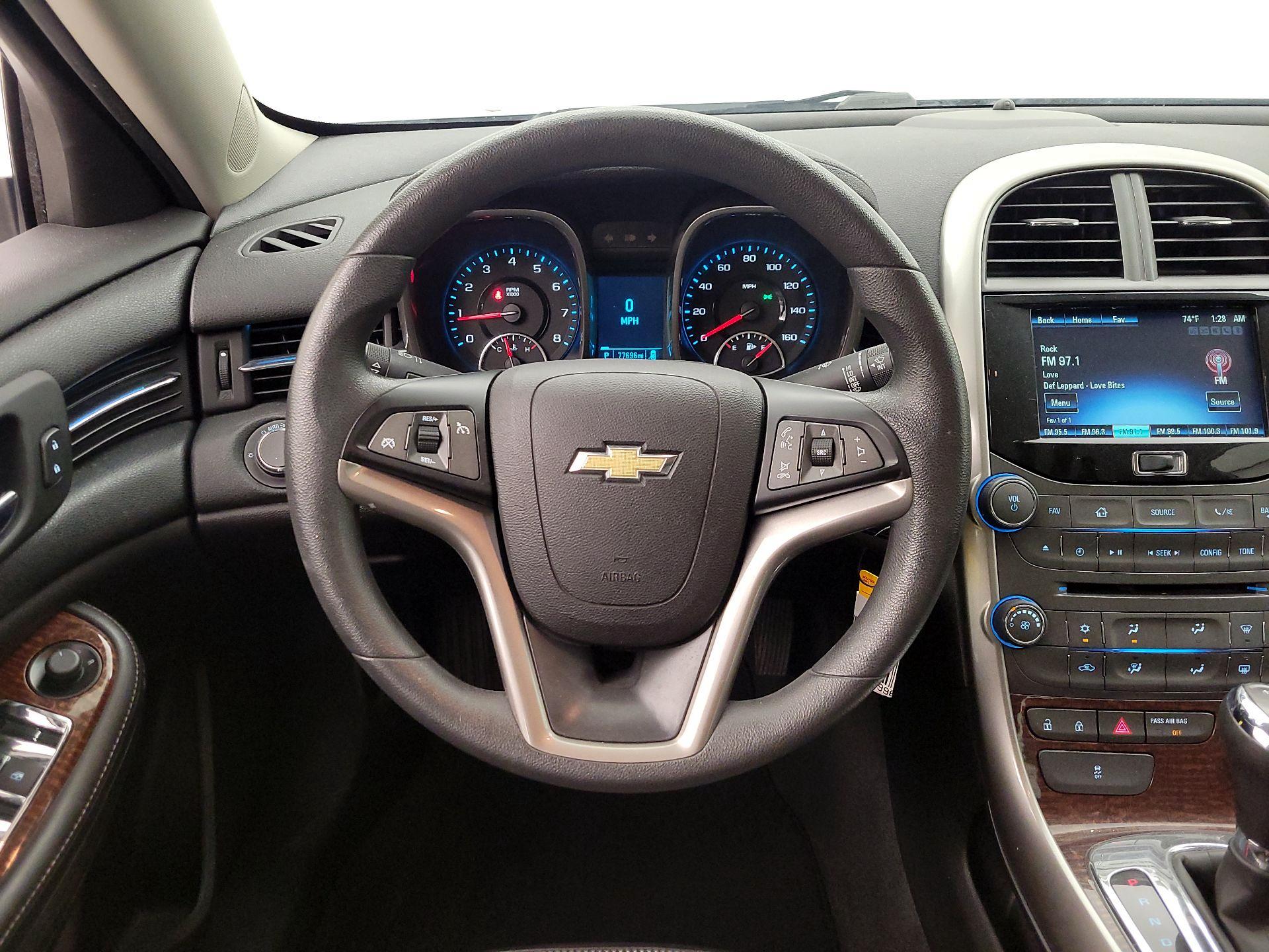 Thumbnail: 2013 Chevrolet Malibu - 10