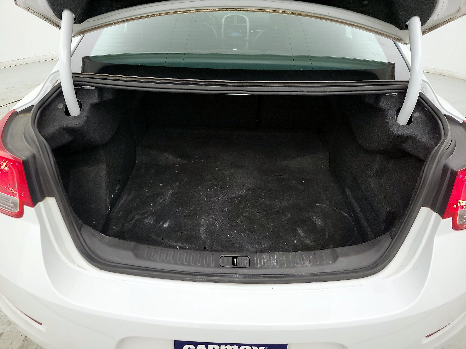 Thumbnail: 2013 Chevrolet Malibu - 20