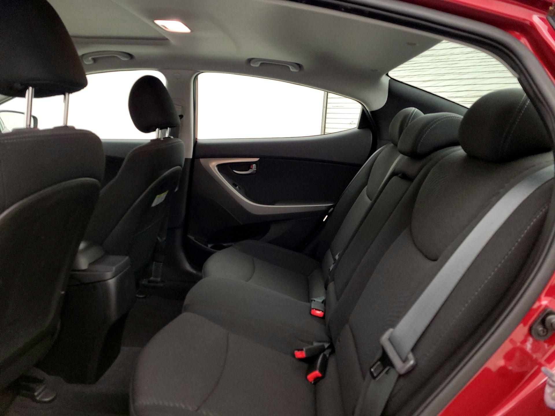 Thumbnail: 2016 Hyundai Elantra - 18