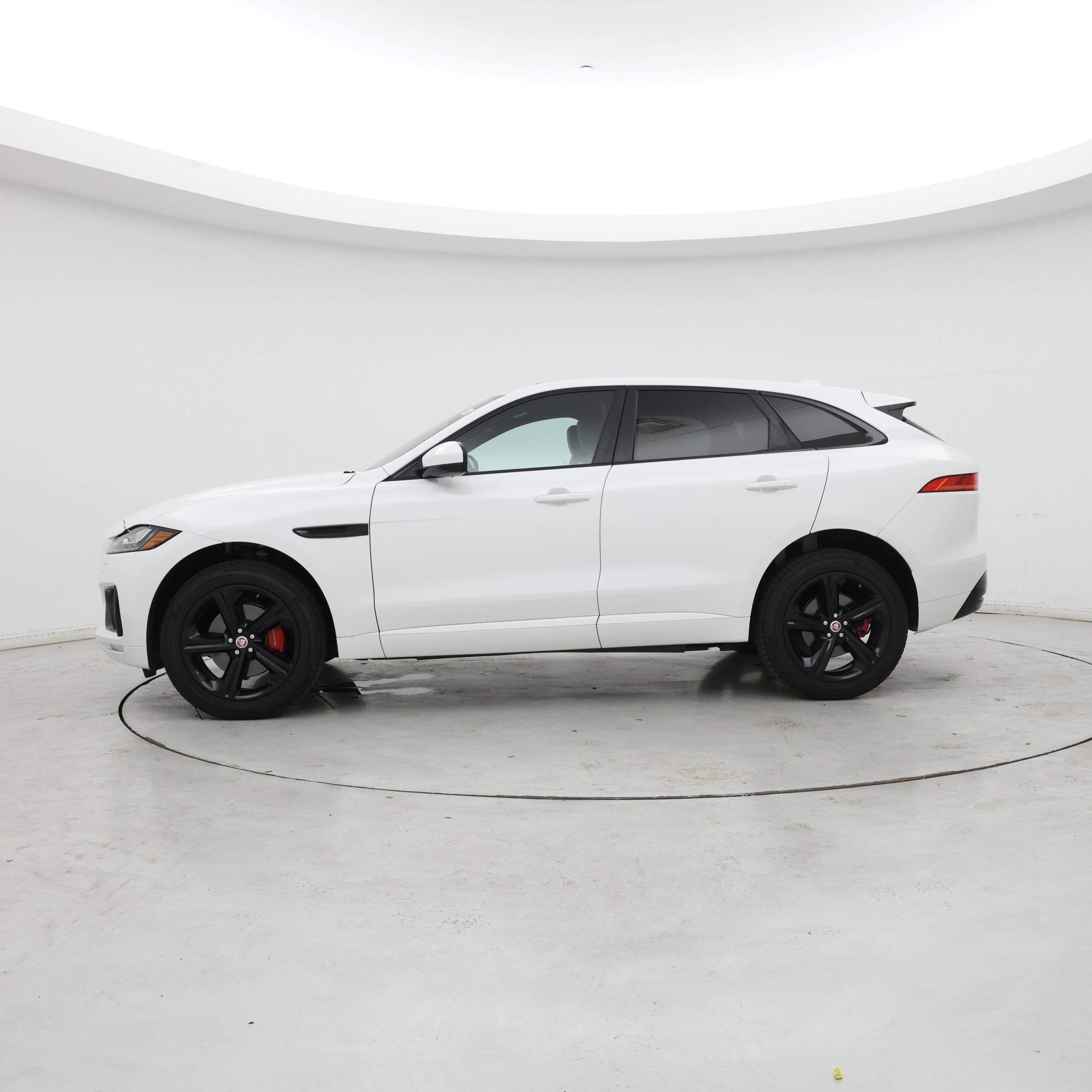 Thumbnail: 2018 Jaguar F-Pace - 3