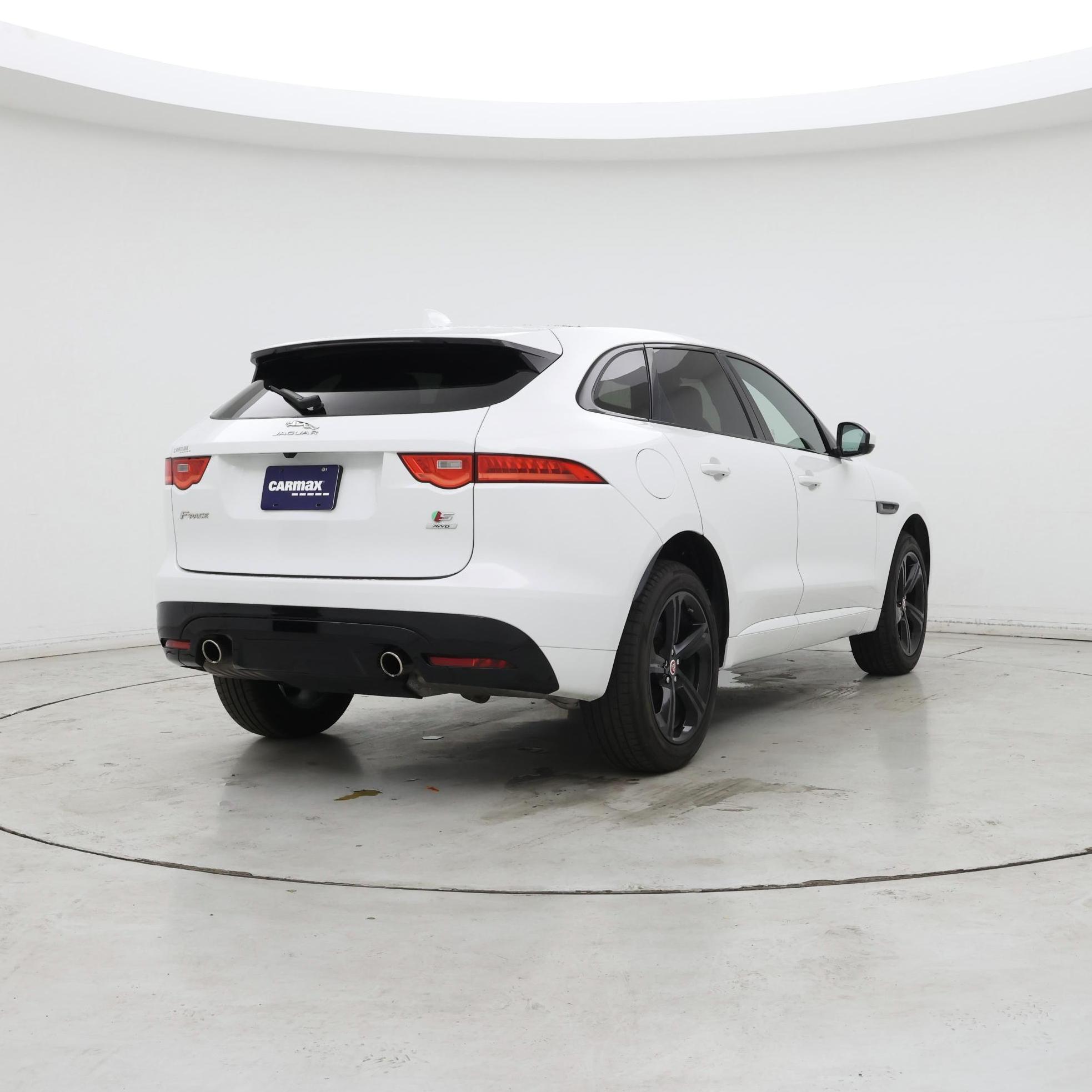 Thumbnail: 2018 Jaguar F-Pace - 8