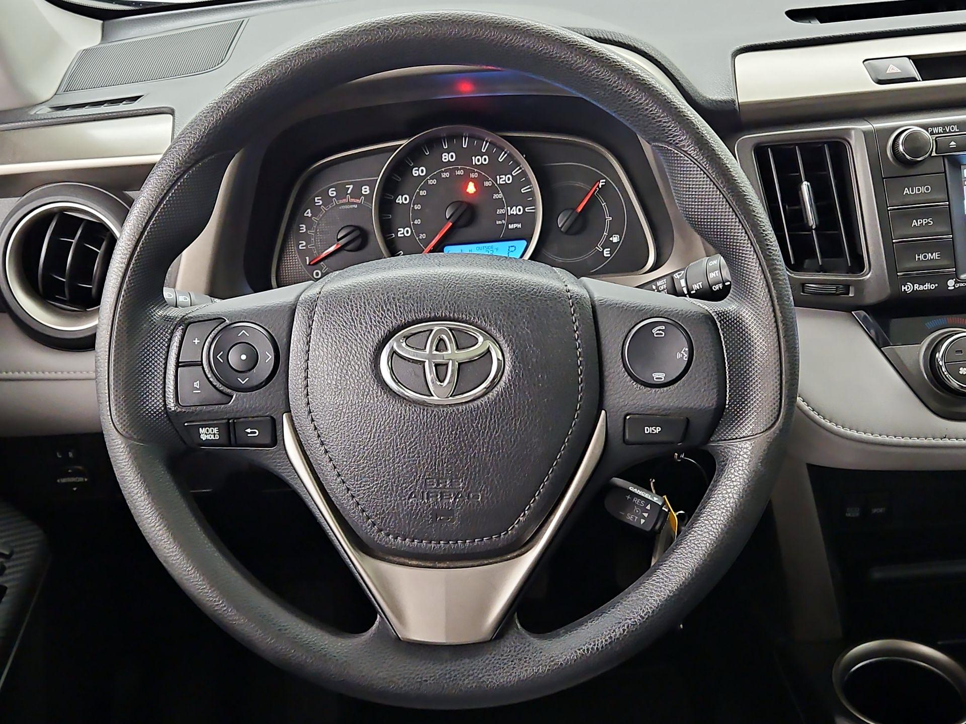 Thumbnail: 2015 Toyota RAV4 - 10