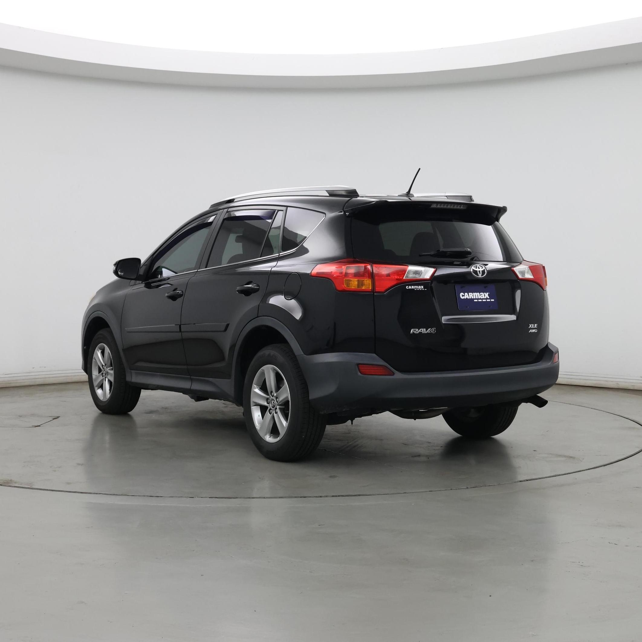Thumbnail: 2015 Toyota RAV4 - 2