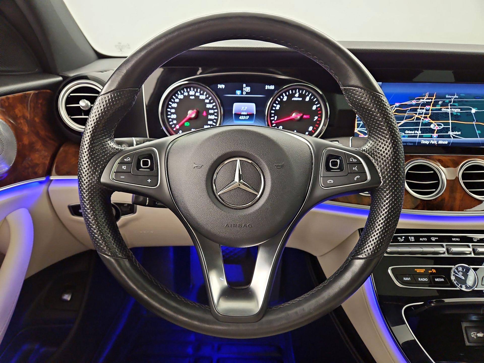 Thumbnail: 2017 Mercedes-Benz E-Class - 10