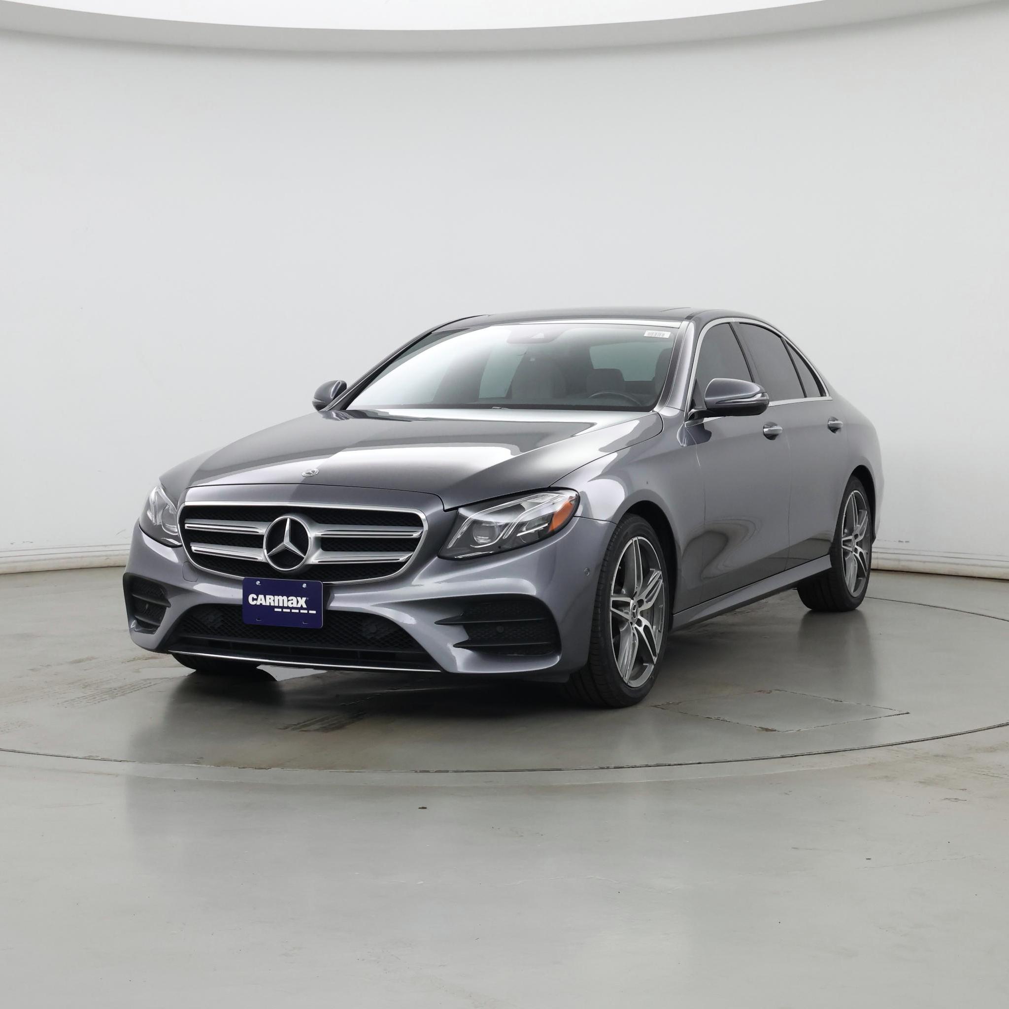 Thumbnail: 2017 Mercedes-Benz E-Class - 4