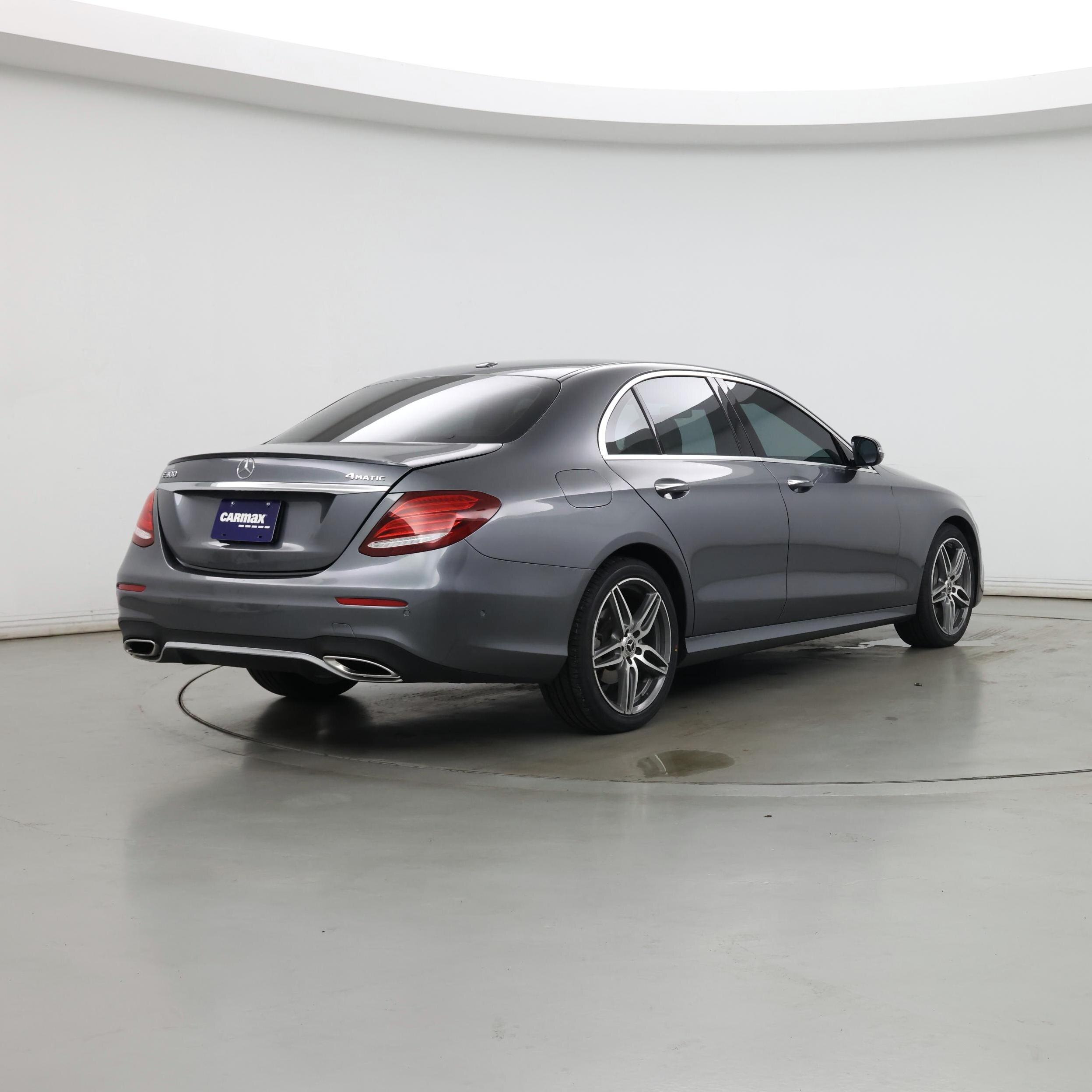 Thumbnail: 2017 Mercedes-Benz E-Class - 8