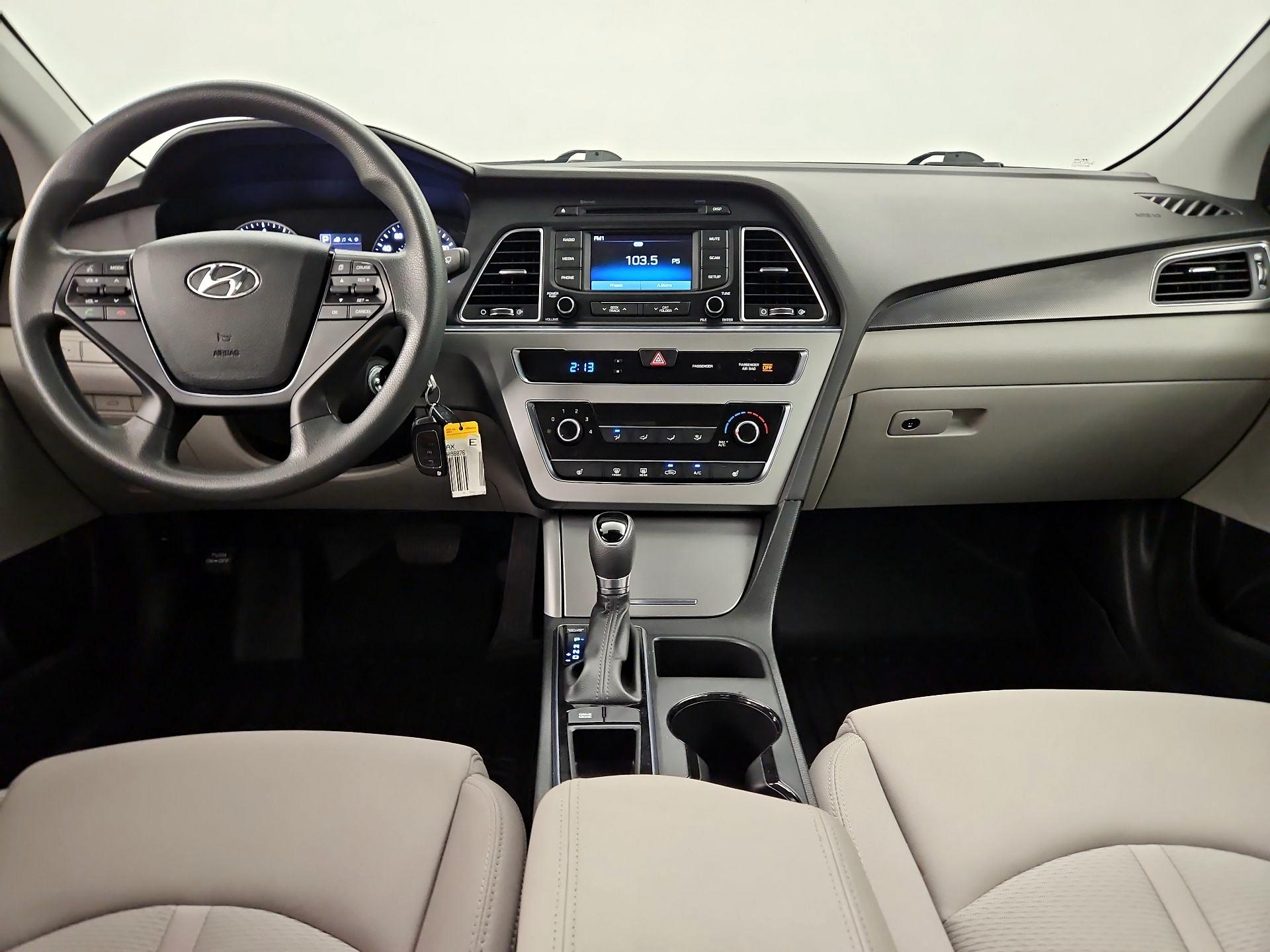 Thumbnail: 2015 Hyundai Sonata - 9
