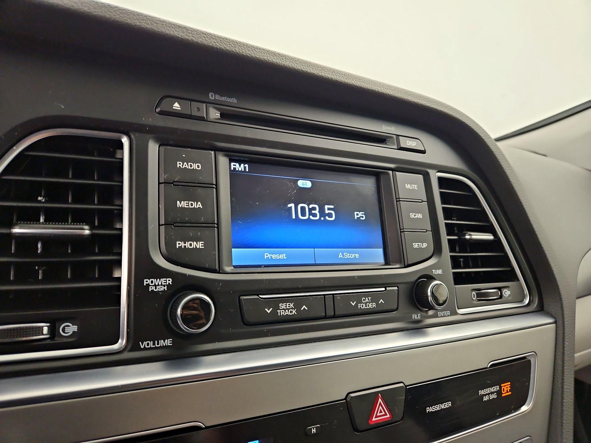 Thumbnail: 2015 Hyundai Sonata - 15