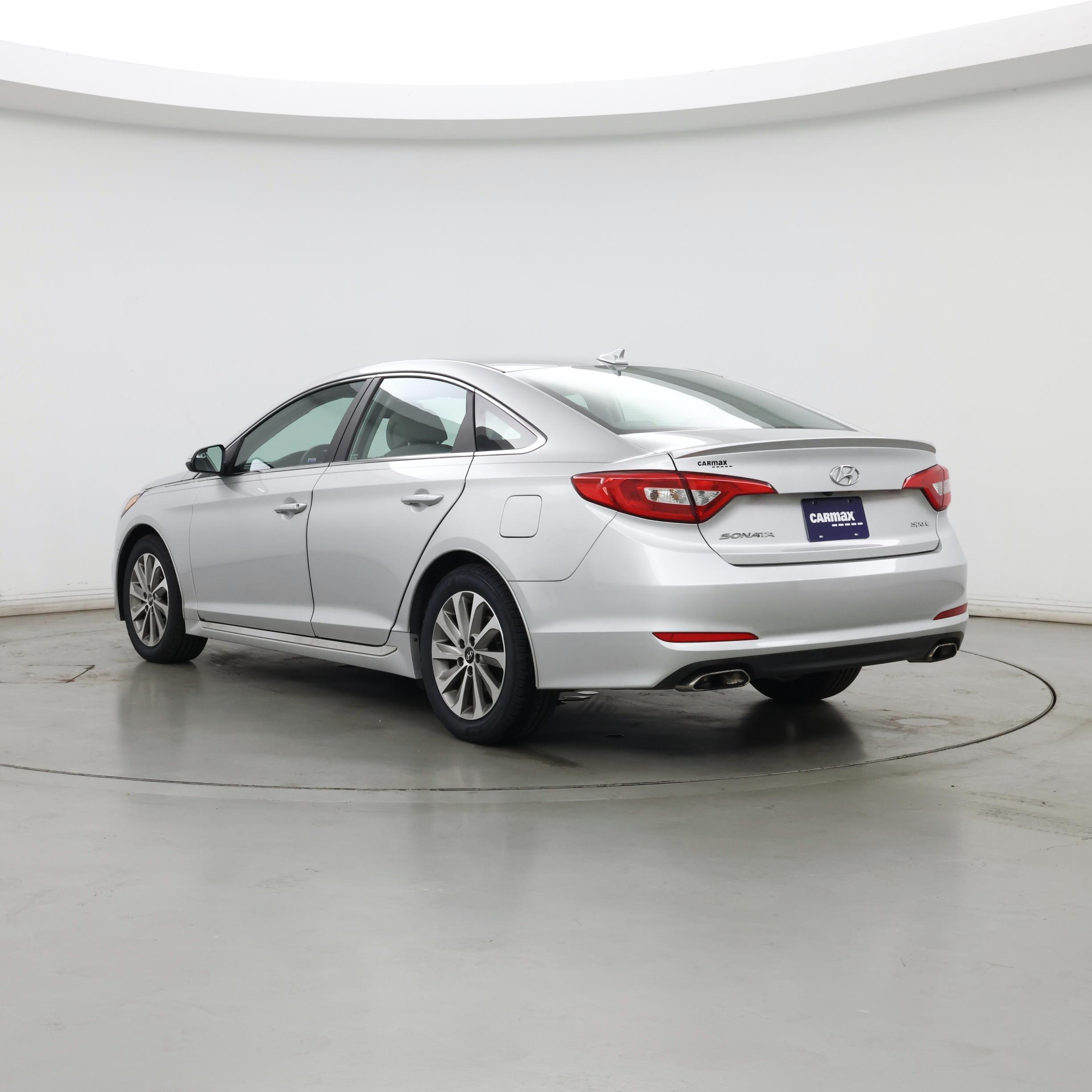 Thumbnail: 2015 Hyundai Sonata - 2