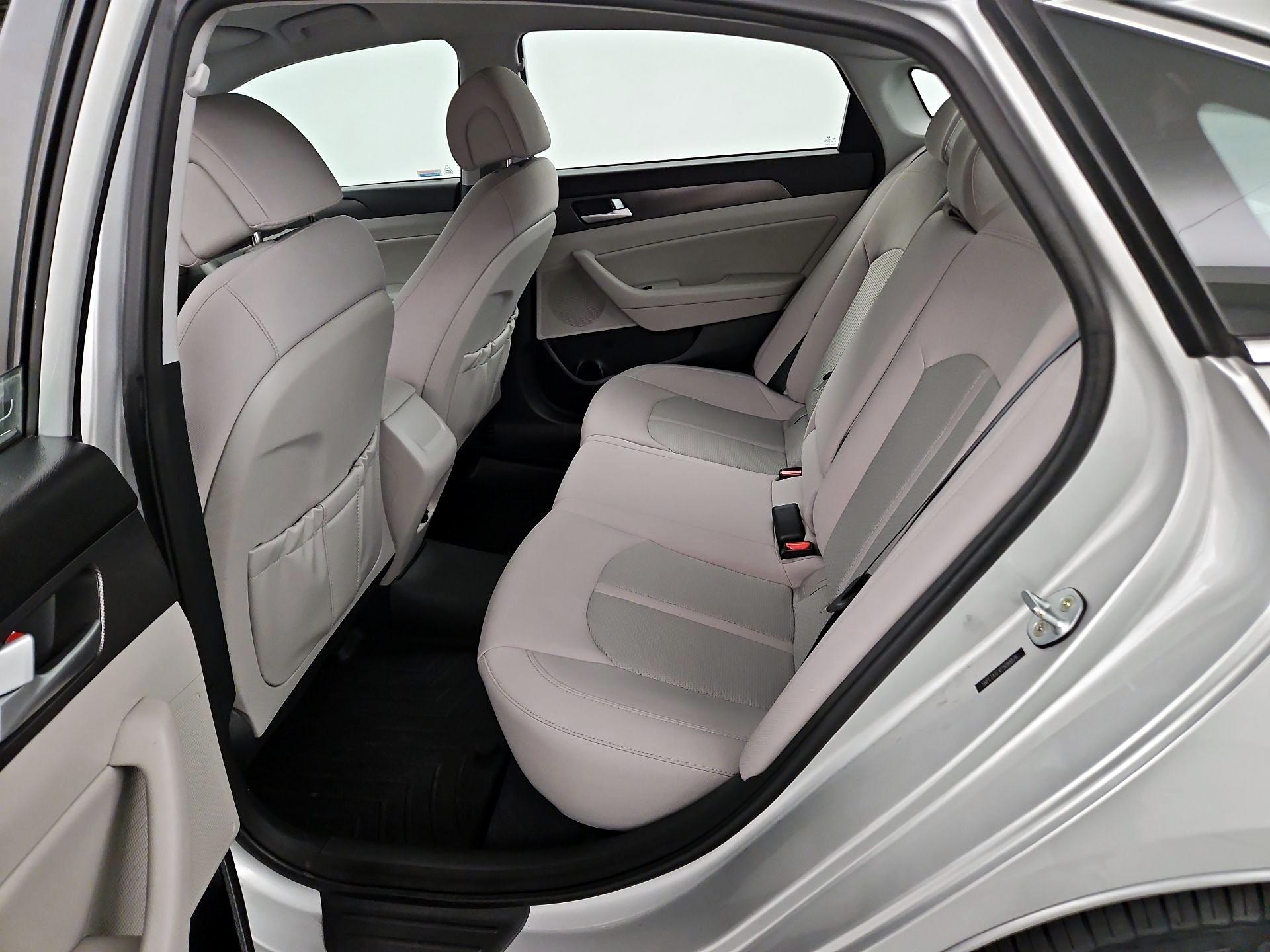 Thumbnail: 2015 Hyundai Sonata - 19