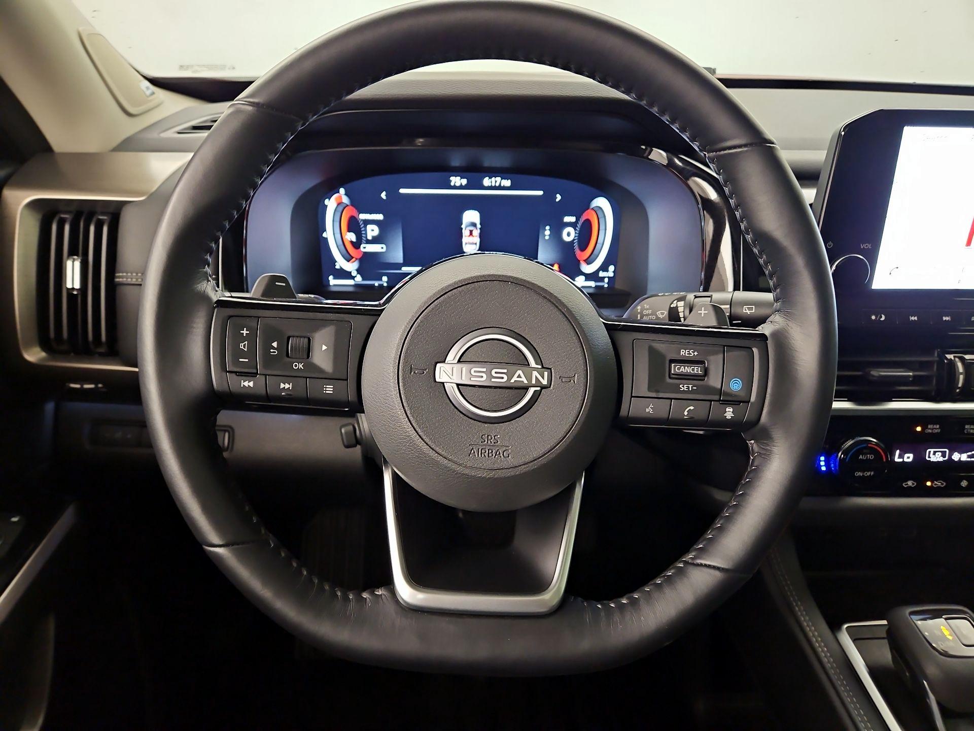 Thumbnail: 2022 Nissan Pathfinder - 10