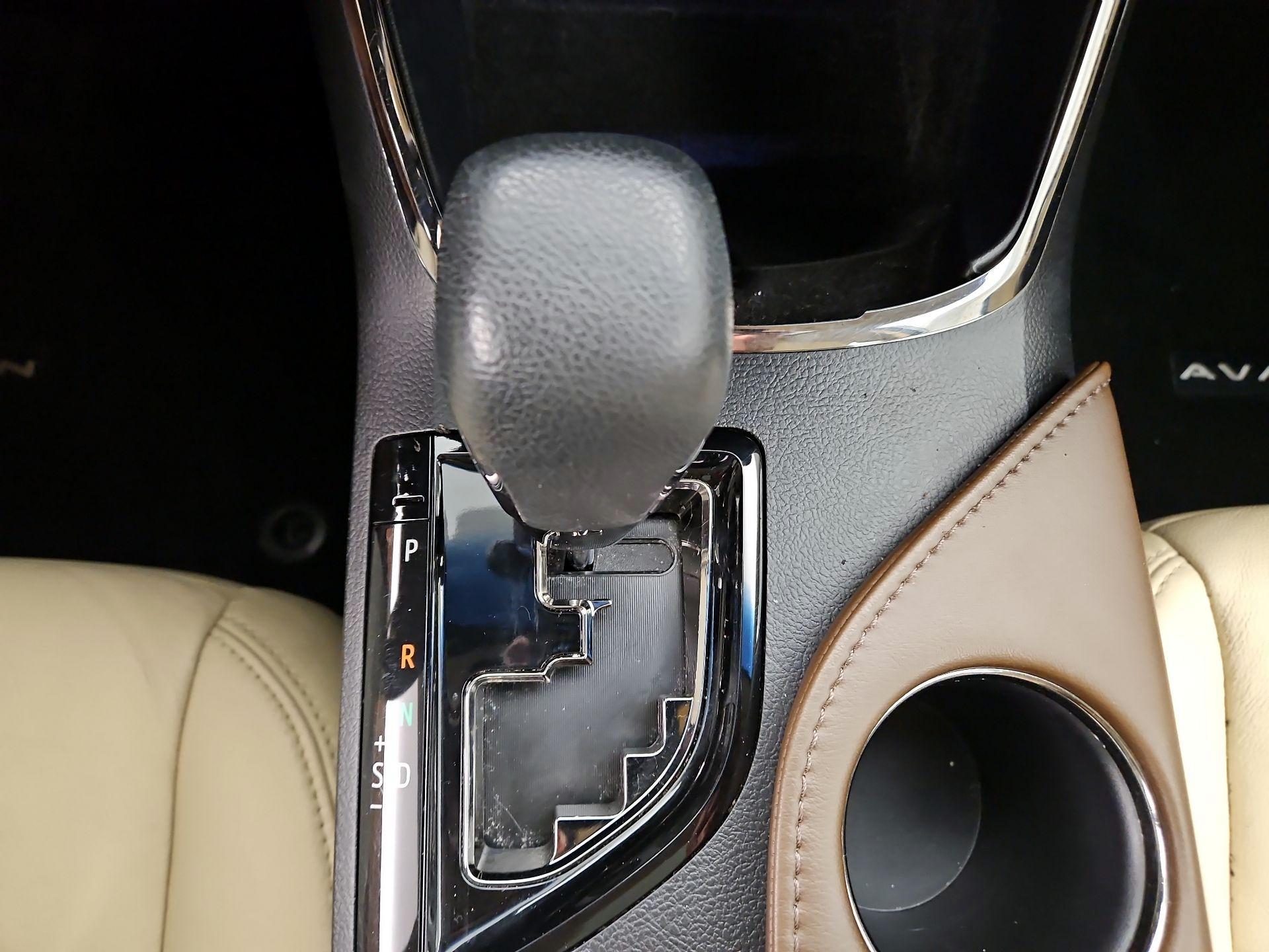Thumbnail: 2014 Toyota Avalon - 17